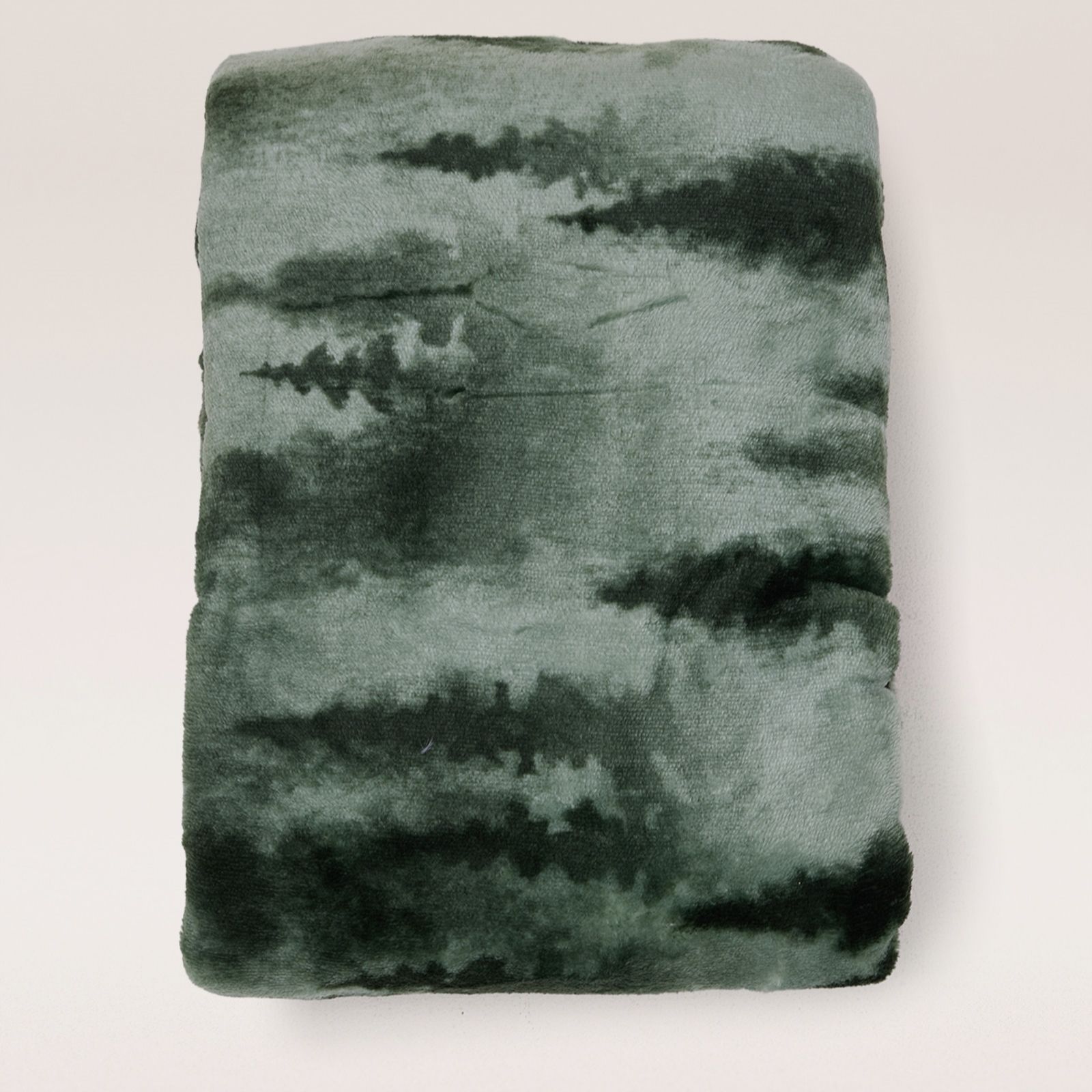 Cozee Home Velvetsoftt Tufted Trees Set of 2 Pillowcases