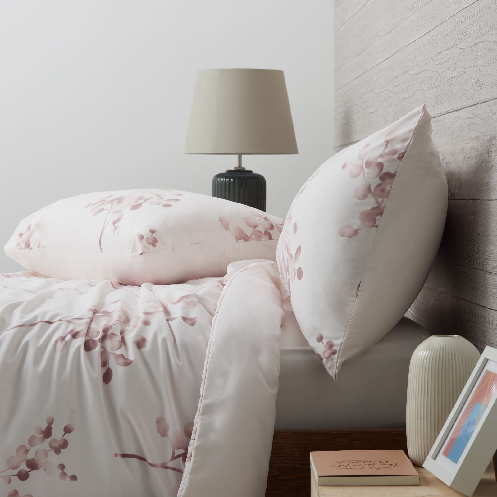 Outlet Supersoft by Cozee Home Pink Floral 4 Piece Duvet Set