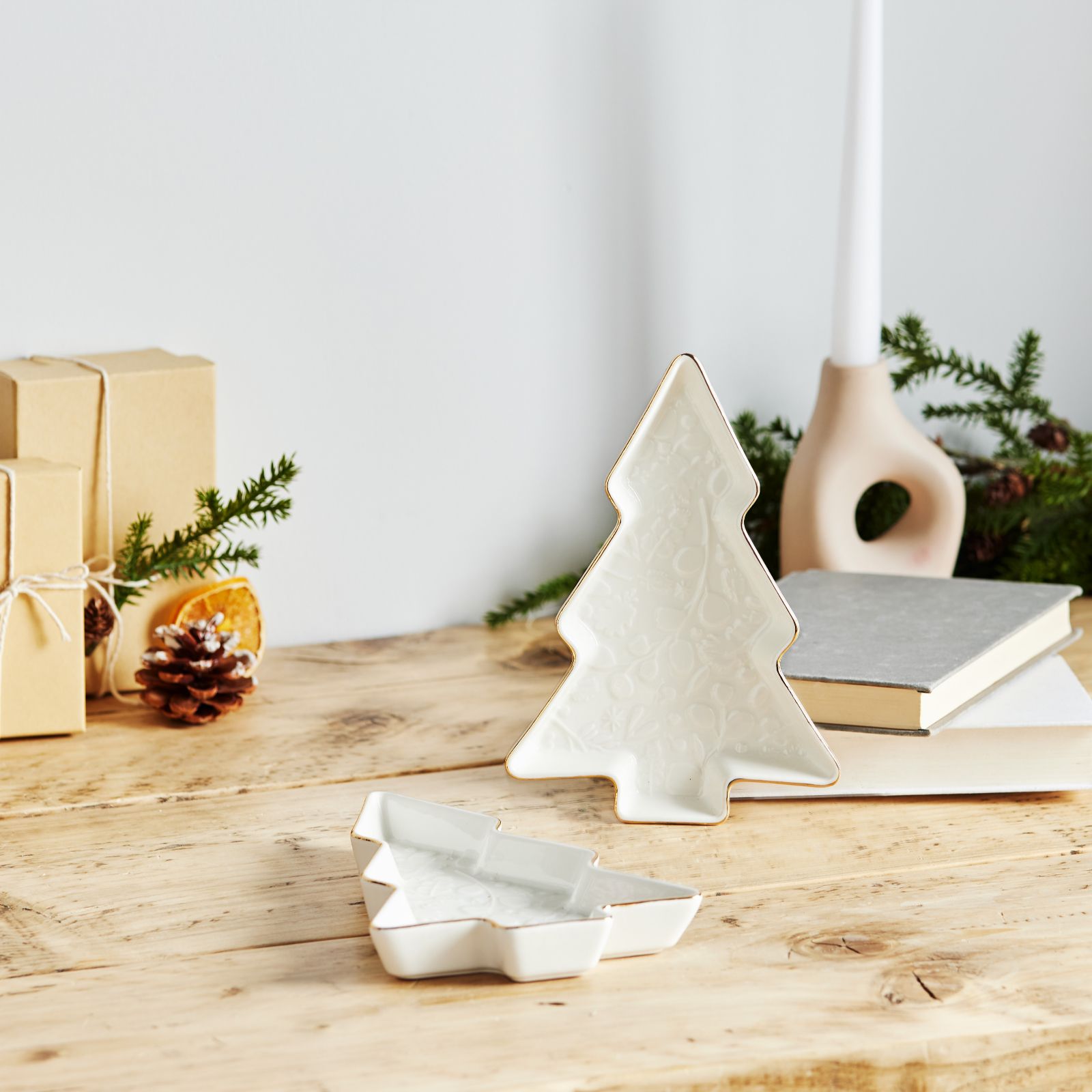 Sara by Sara Davies Embossed Serving Platter