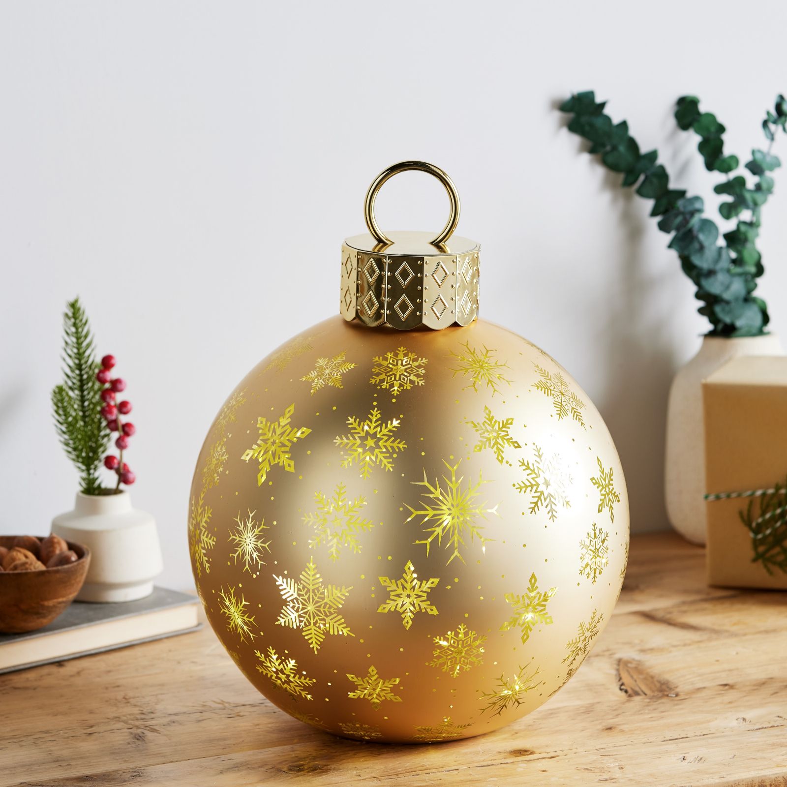 Home Stories Pre Lit Large Bauble Decor