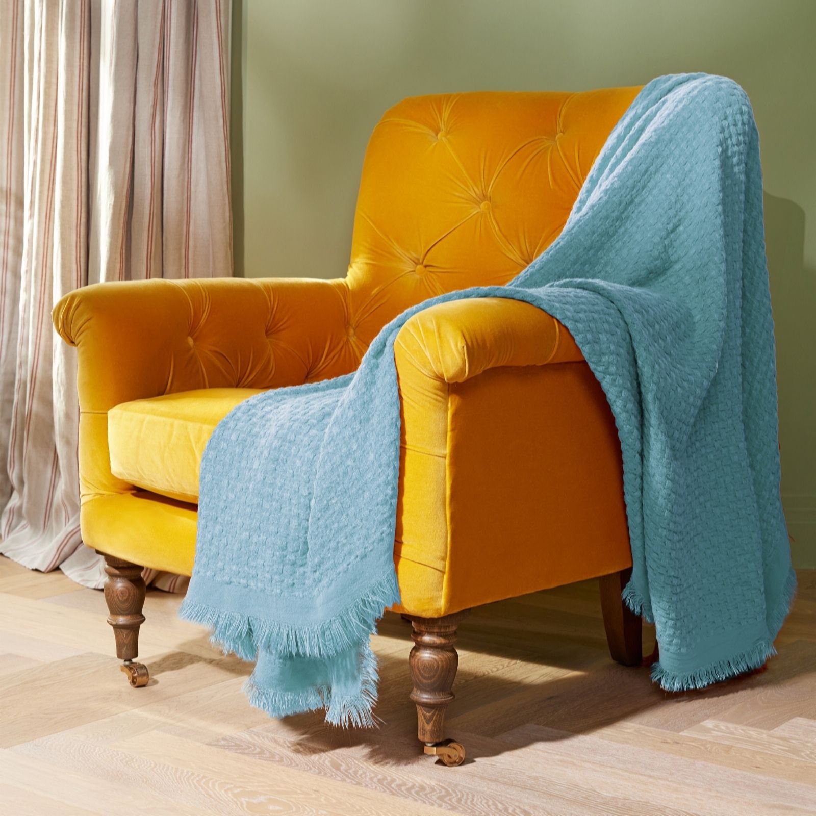 Outlet Cozee Home Lightweight Textured Throw with Fringe Detail
