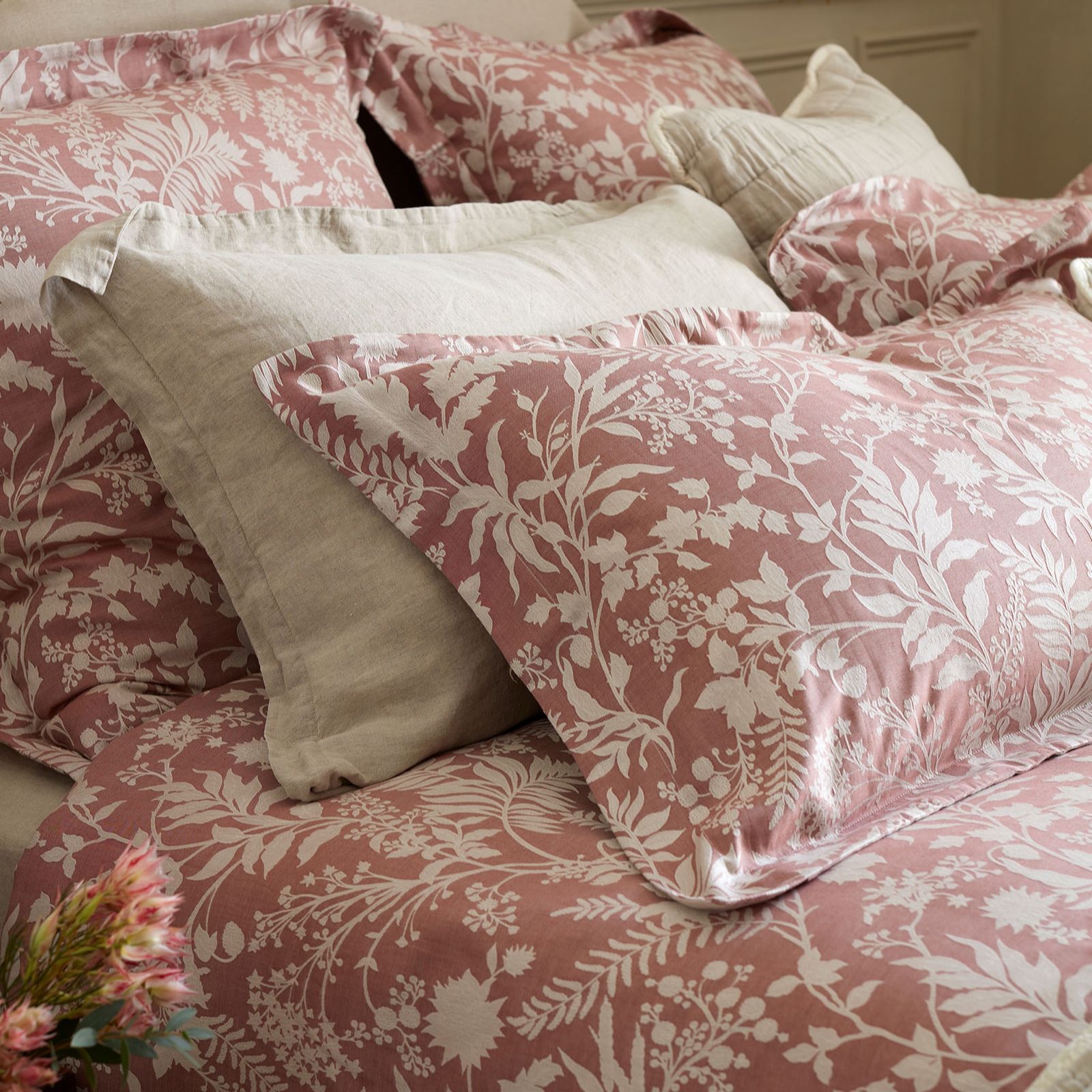 Secret Linen Store Fern 100% Cotton Jacquard Pillowcase Pair