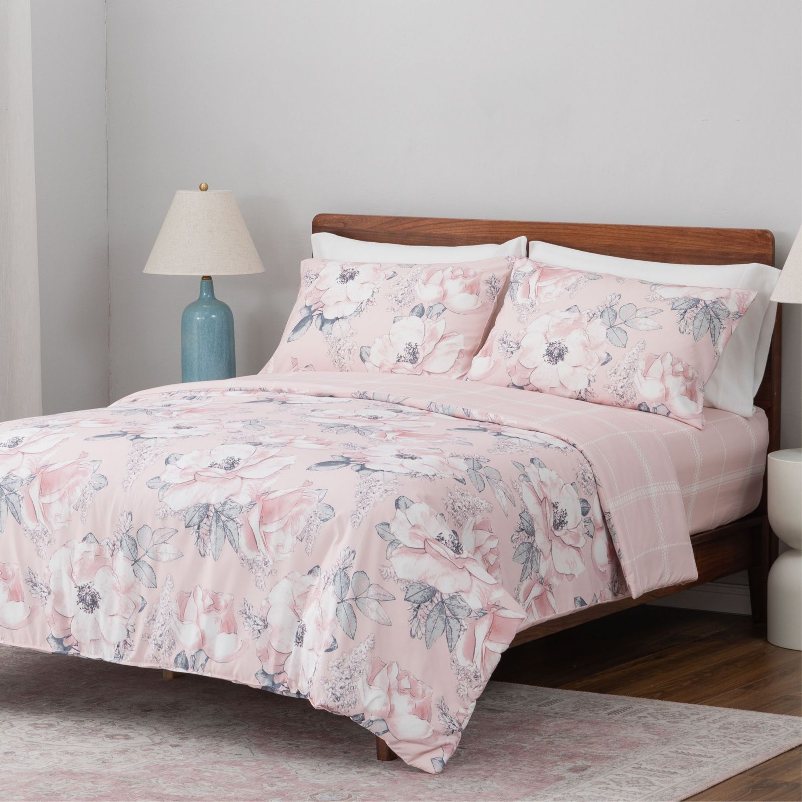 Supersoft by Cozee Home Reversible Floral 4 Piece Duvet Set