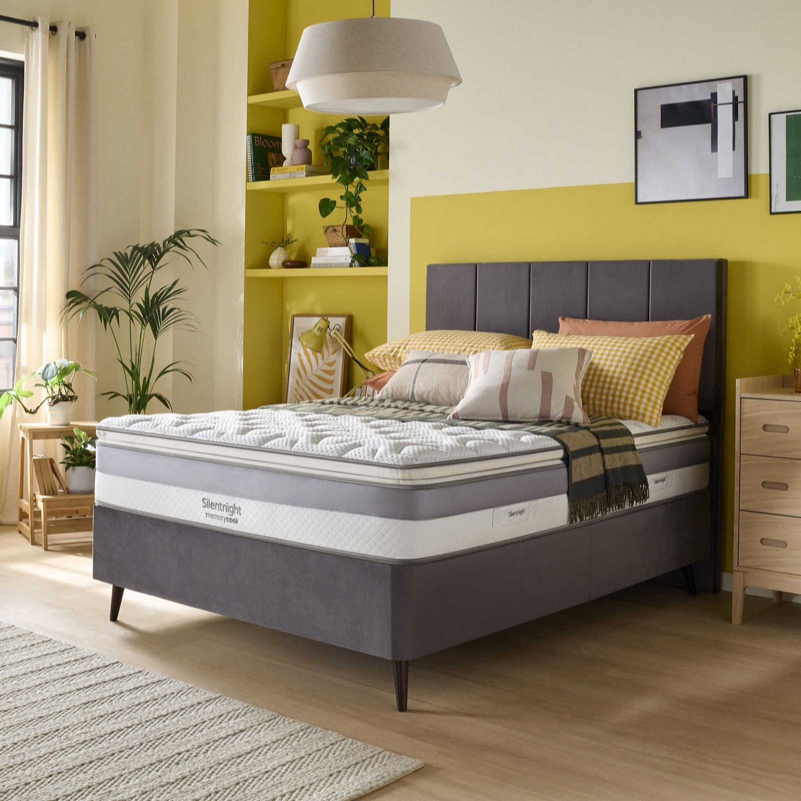 Silentnight Memory Cool 2000 Pillow Top Mattress