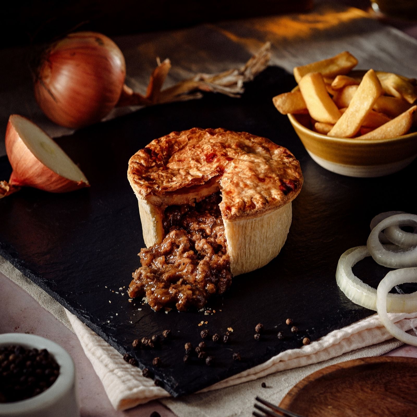 Wilfred's Pies Set of 12 Mince Beef & Onion Pies