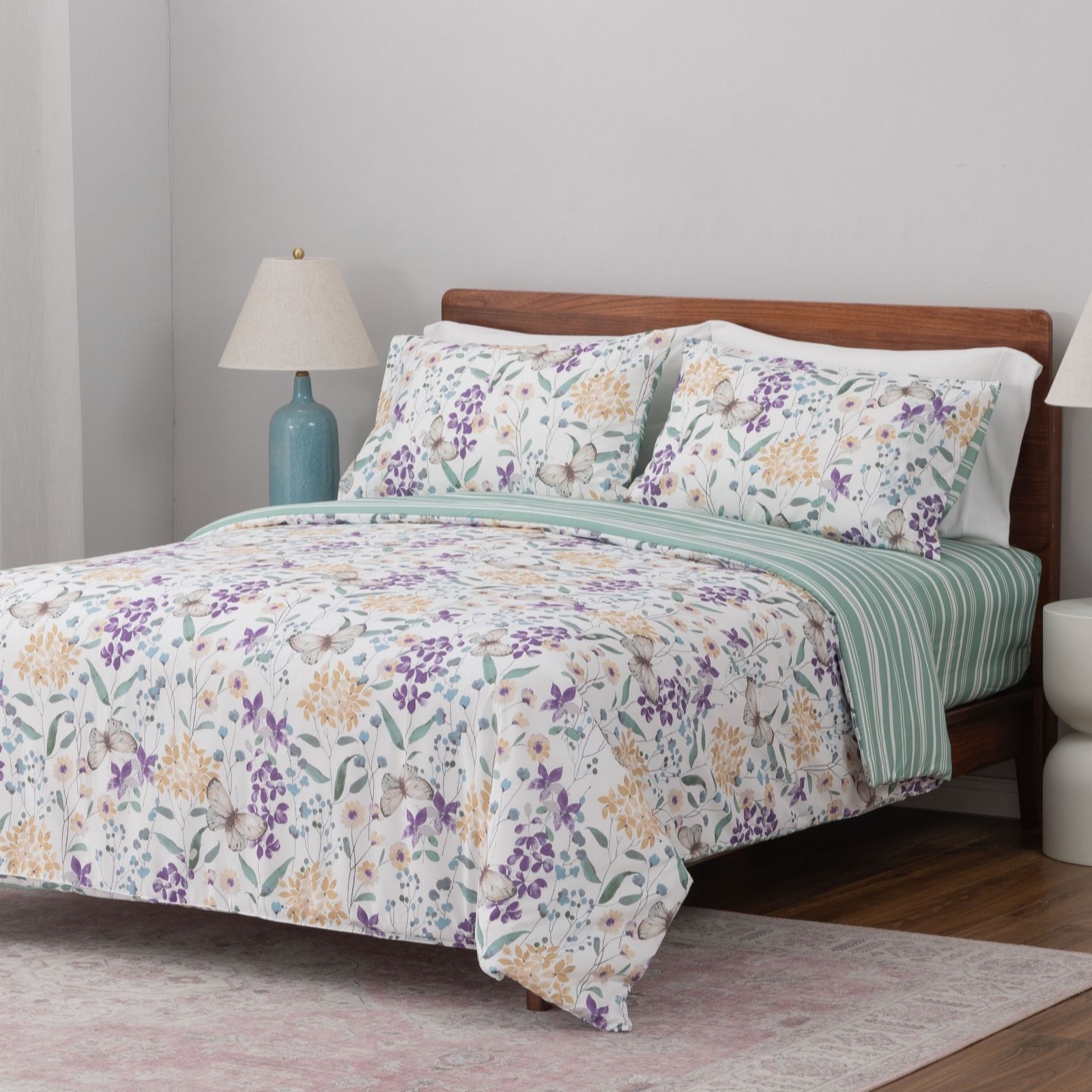 Supersoft by Cozee Home Reversible Butterfly Floral 4 Piece Duvet Set