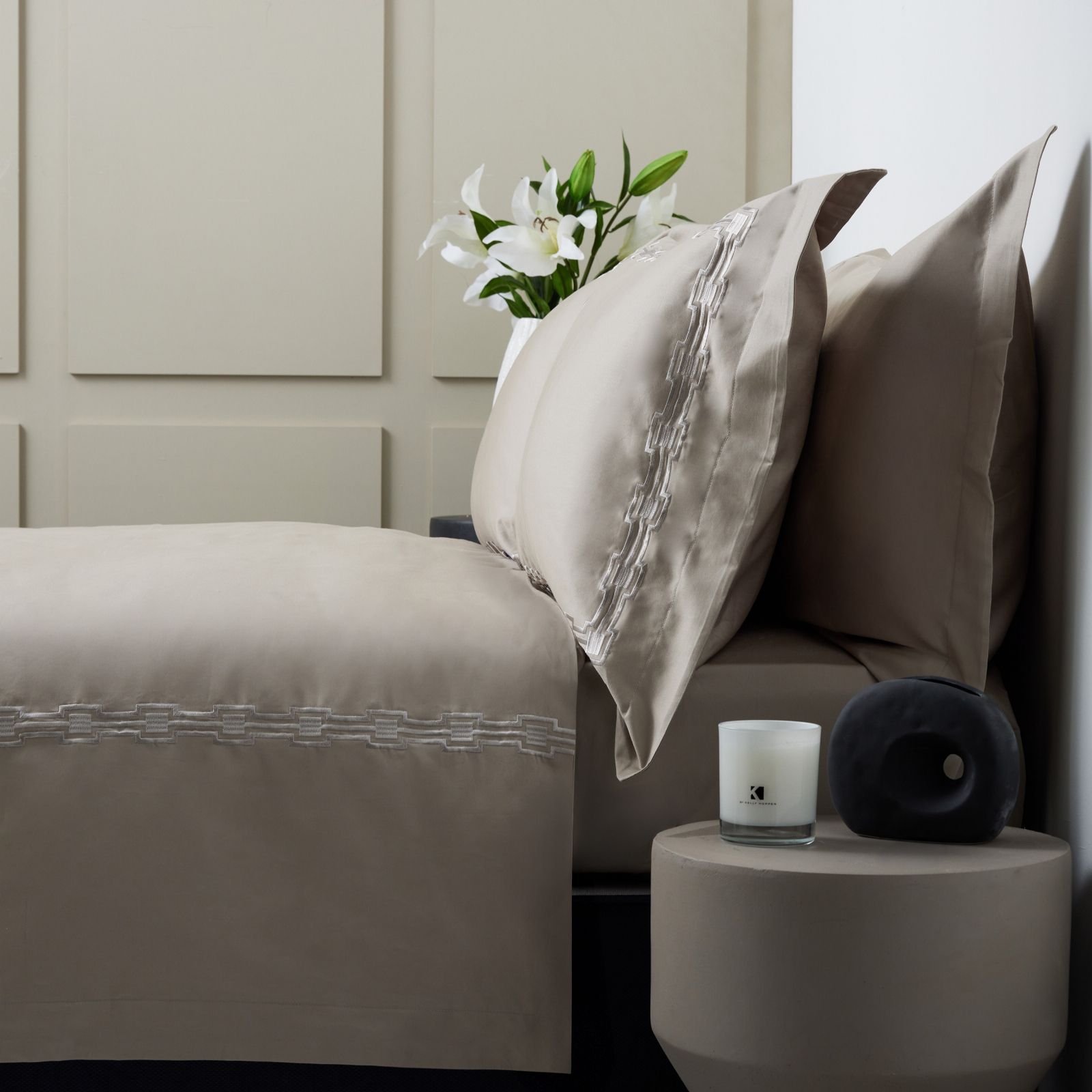 Outlet K by Kelly Hoppen 100% Cotton 400TC Embroidered 6pc Duvet Set