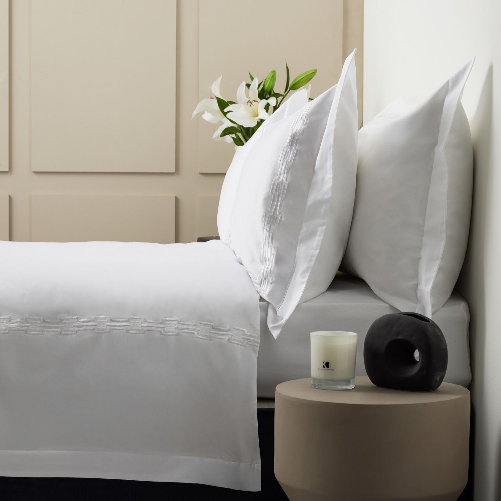 Outlet K by Kelly Hoppen 100% Cotton 400TC Embroidered 6pc Duvet Set