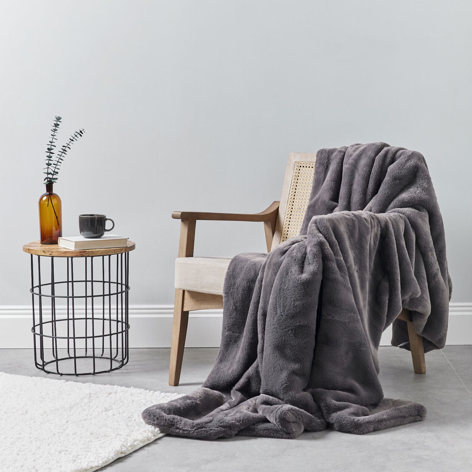 Cozee Home Supreme Soft Double Sided Faux Fur Throw