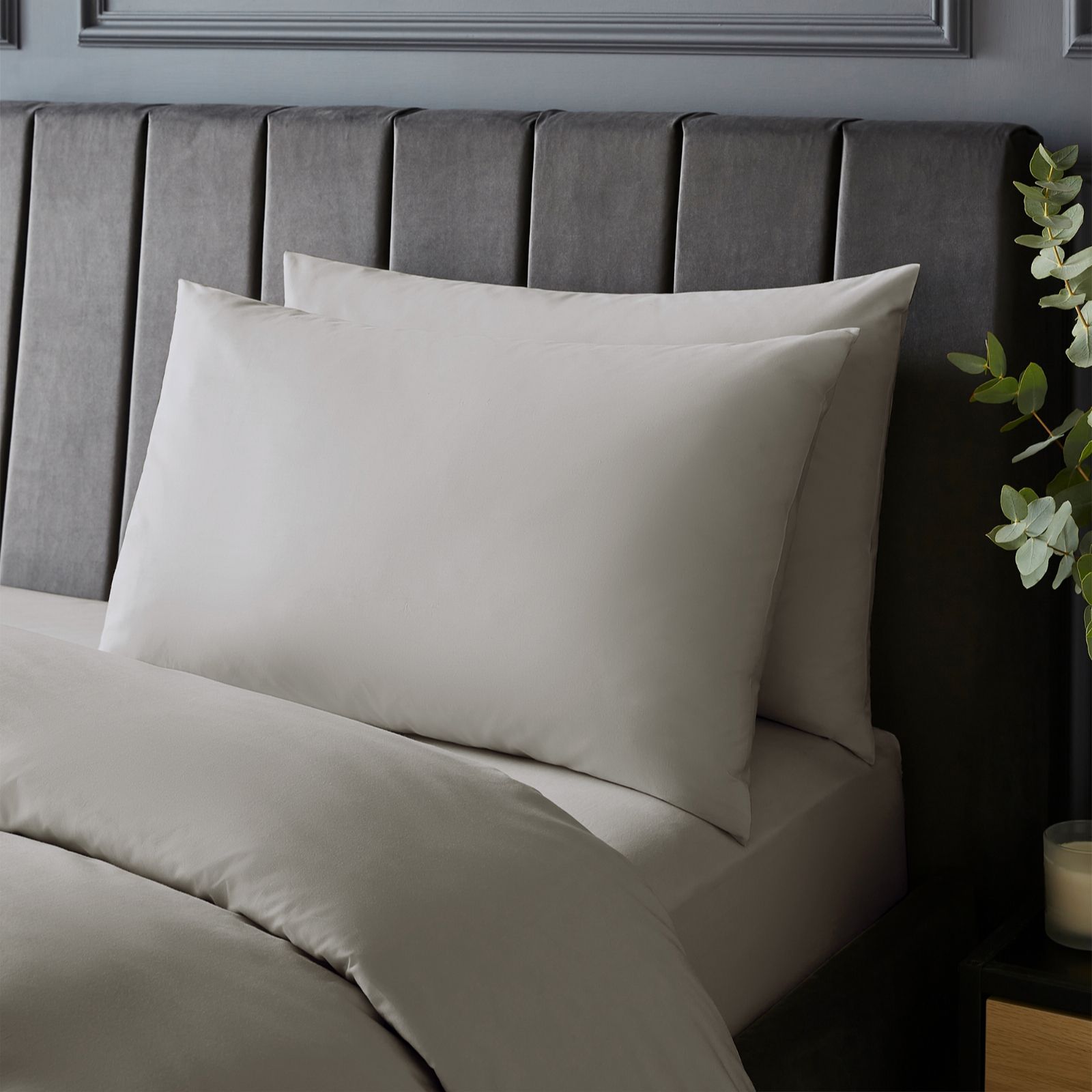 Silentnight Housewife Pillowcase Pair