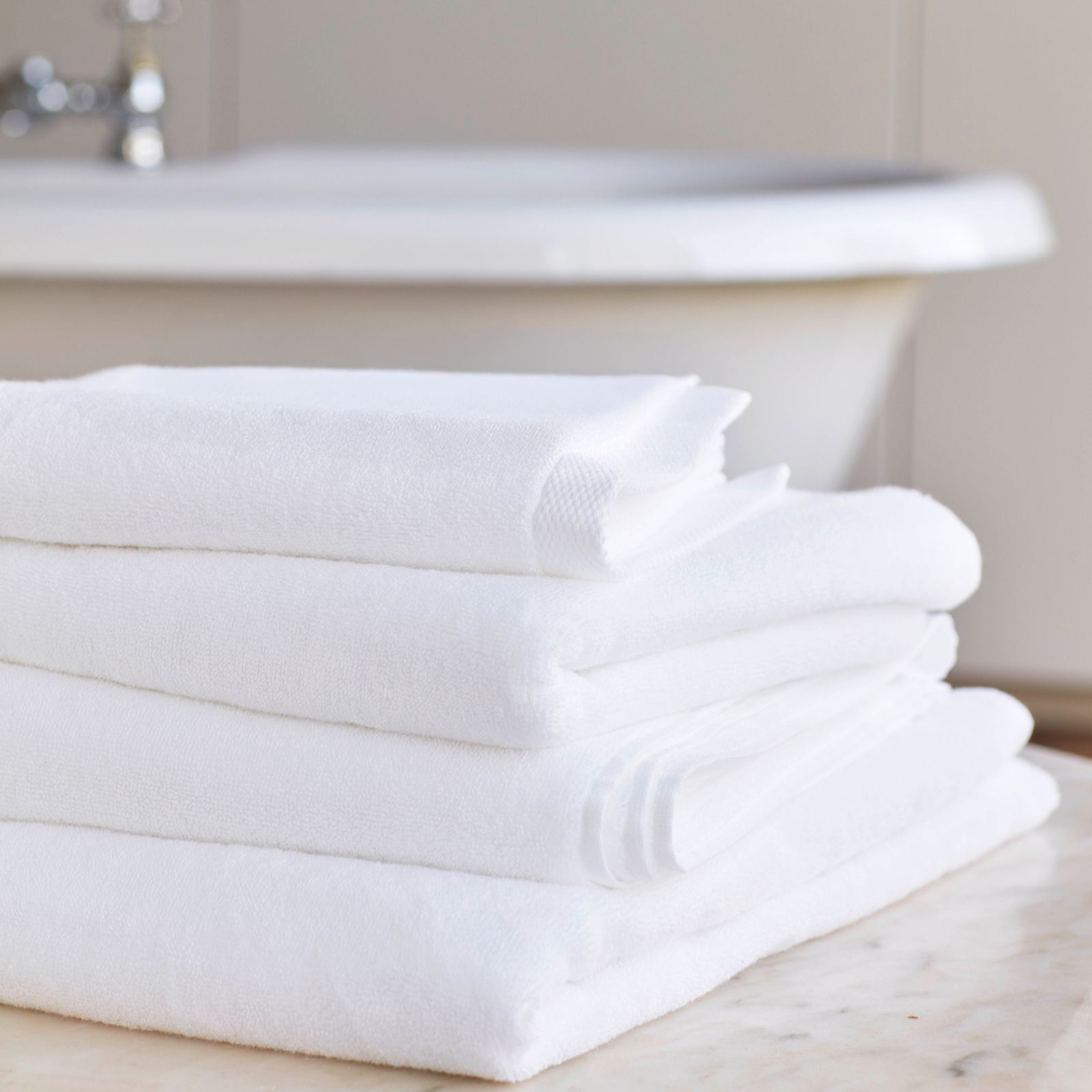 Secret Linen Store Luxury 100% Cotton 4 Piece Sheet & Hand Towel Bundle