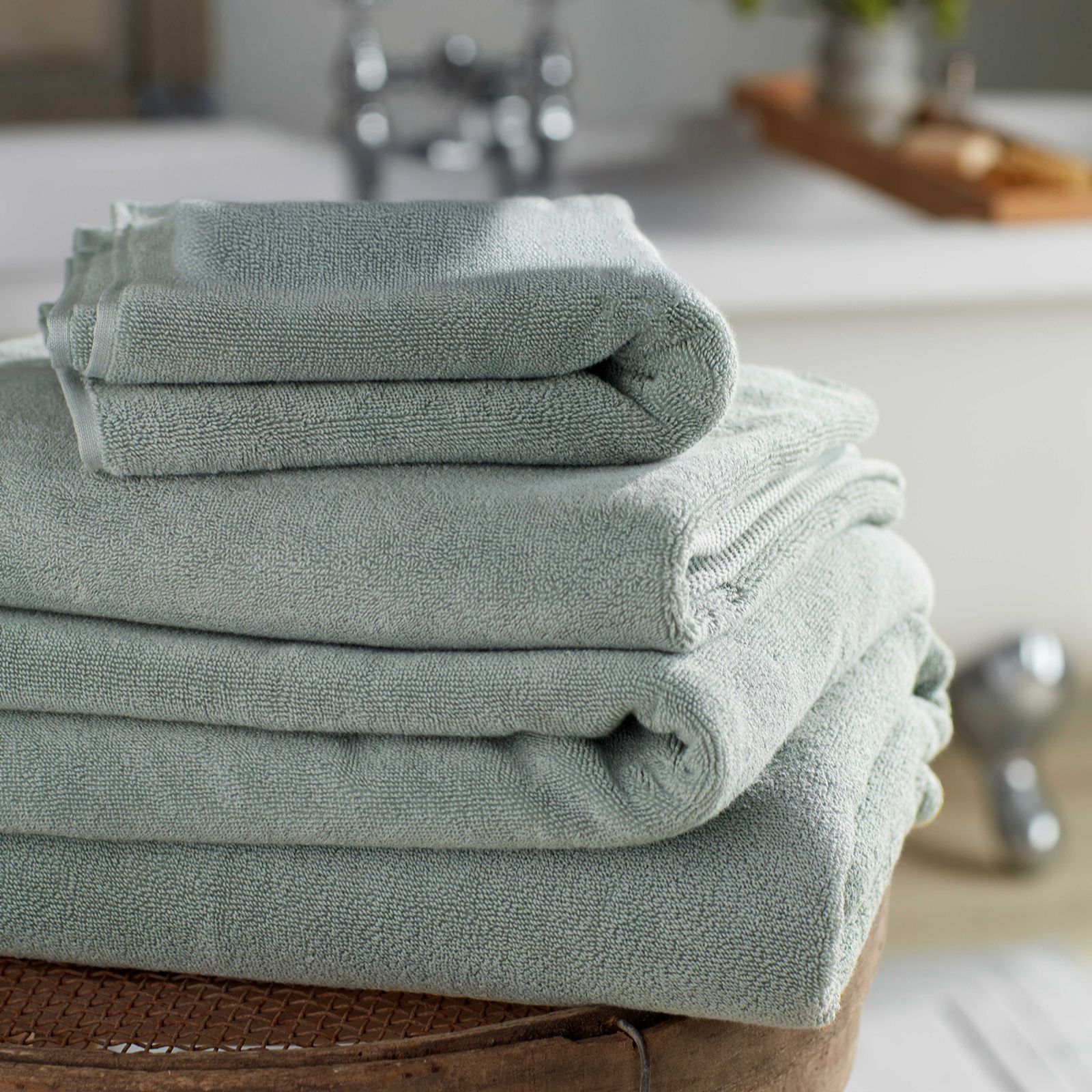 Secret Linen Store Luxury 100% Cotton 4 Piece Bath & Hand Towel Bundle