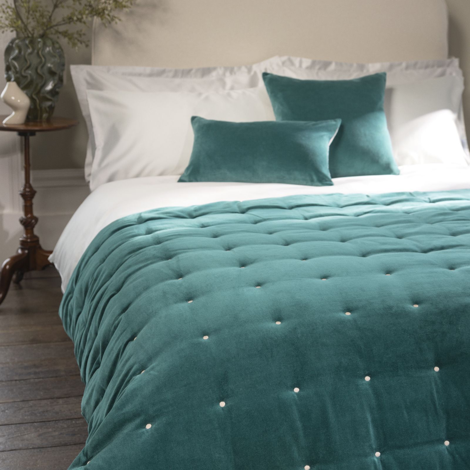 Christy Jaipur Cotton & Velvet Filled Throw