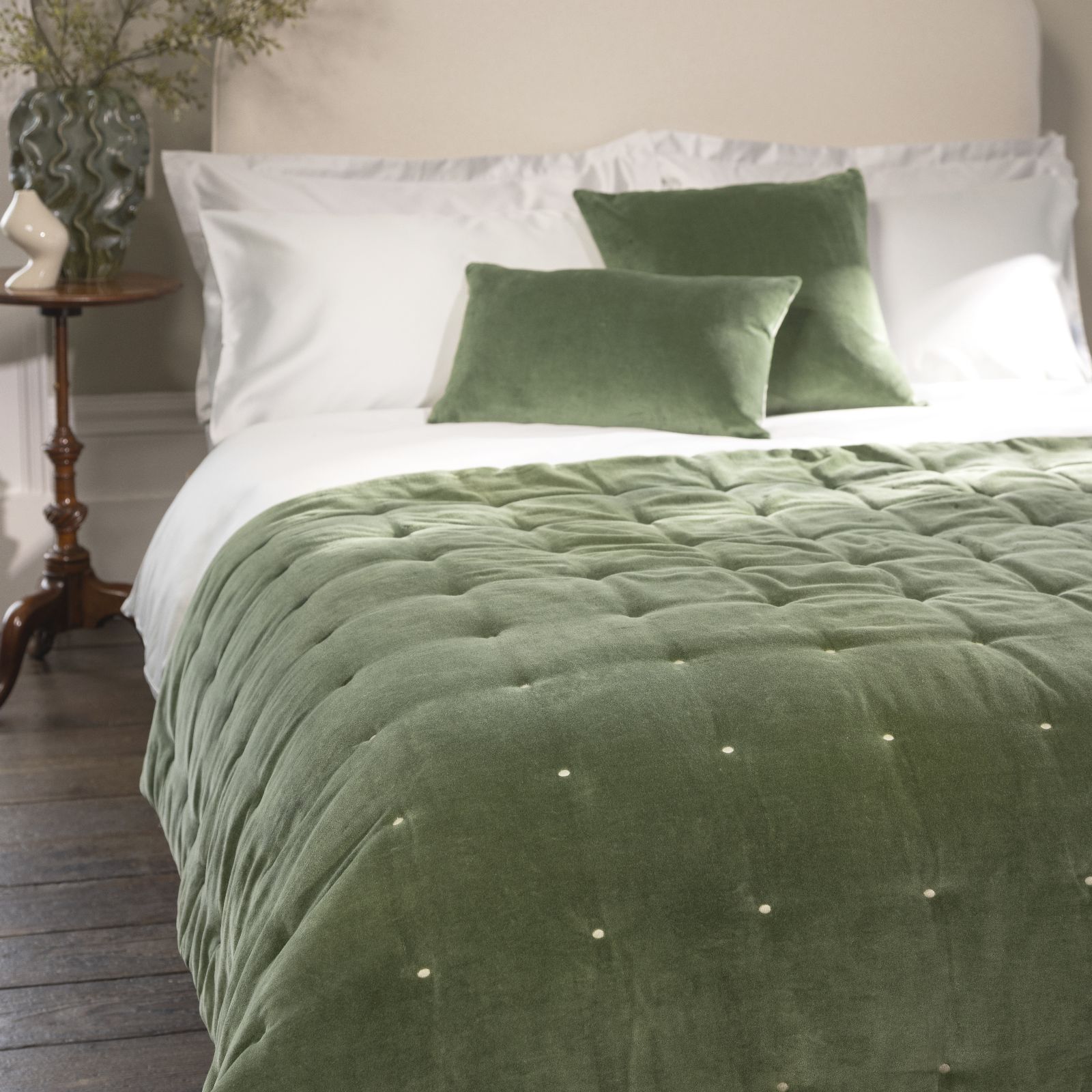 Christy Jaipur Cotton & Velvet Filled Throw