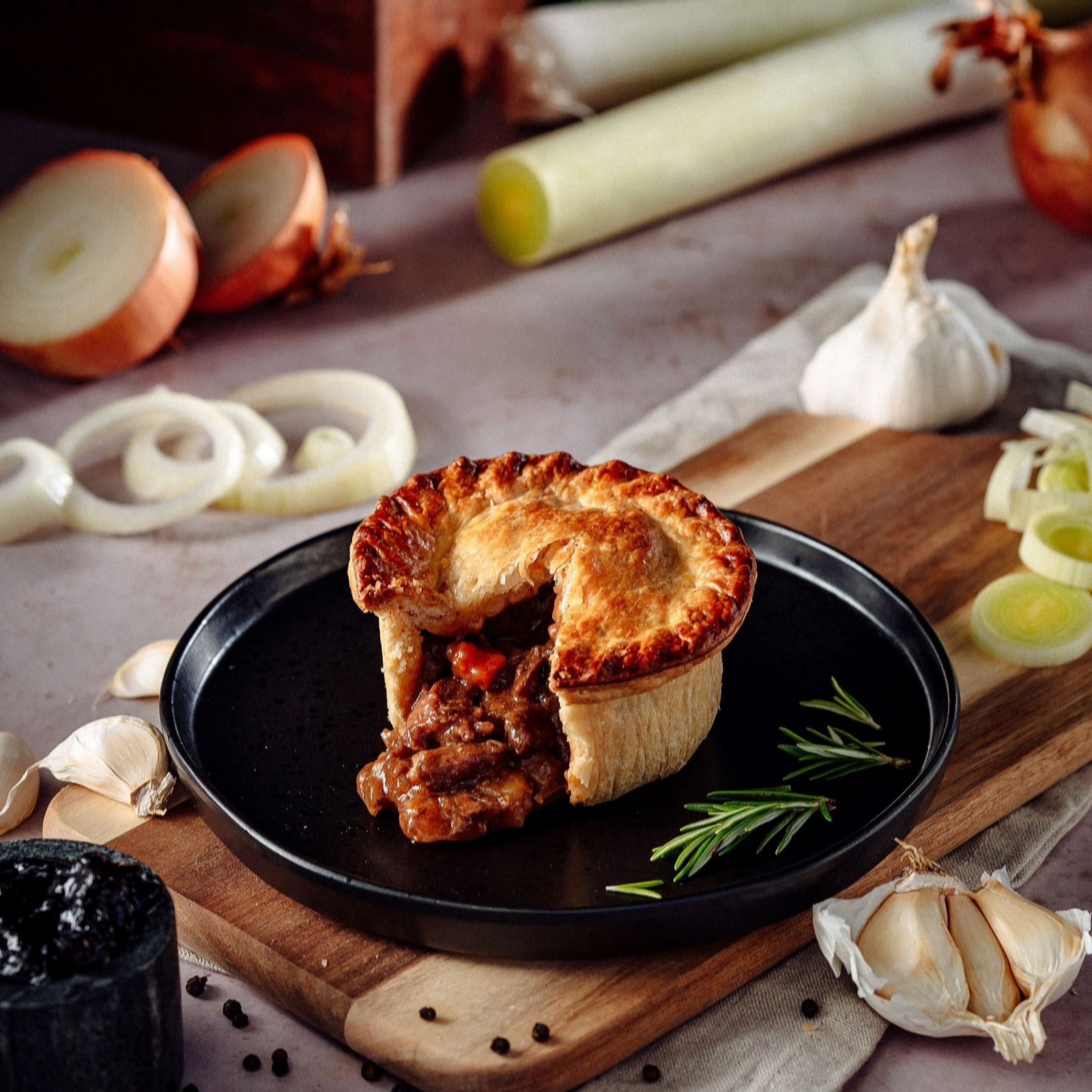 Wilfred's Pie  Set of 8 Lamb Garlic & Fiery Chick Pies