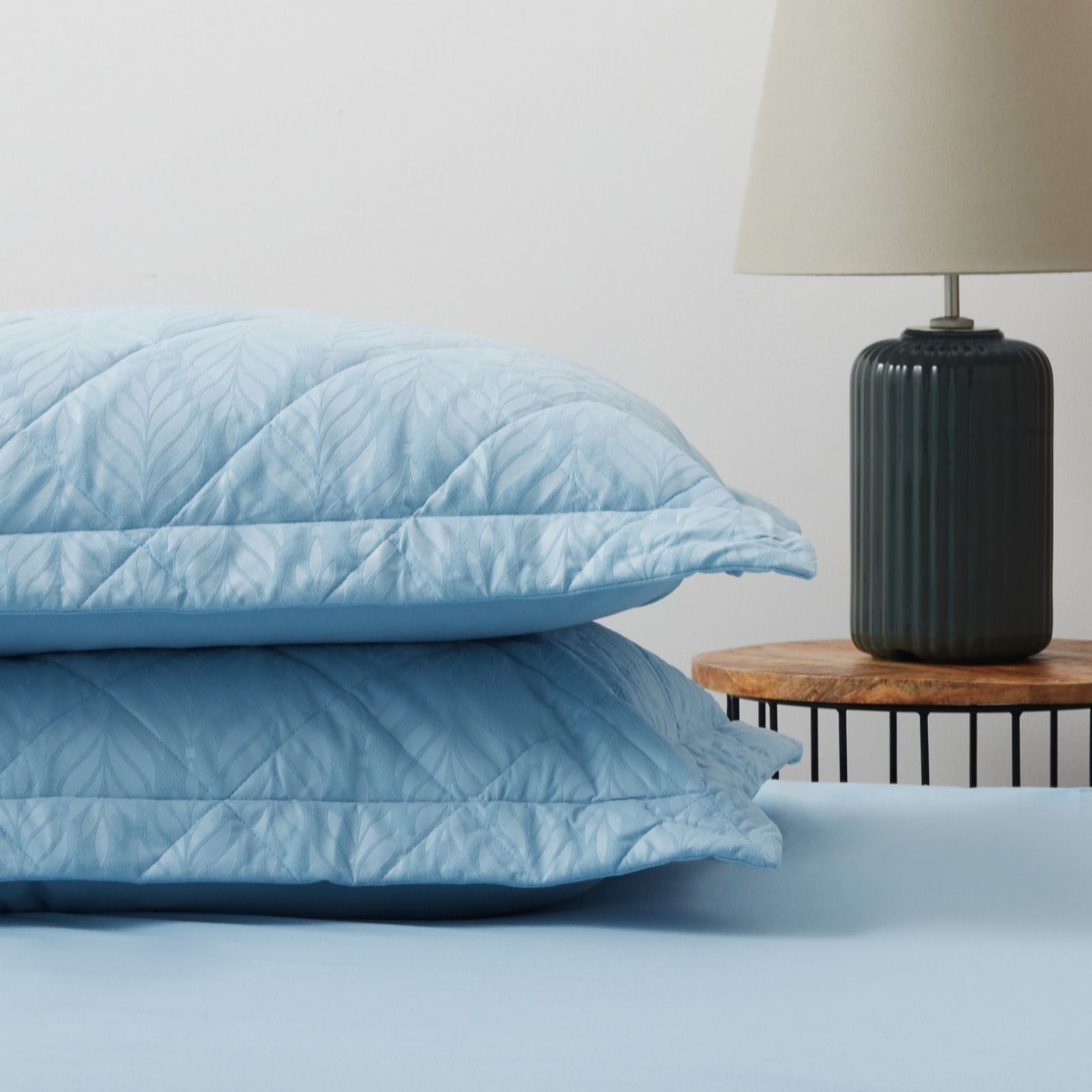 Outlet Cozee Home Embossed Set of 2 Filled Shams