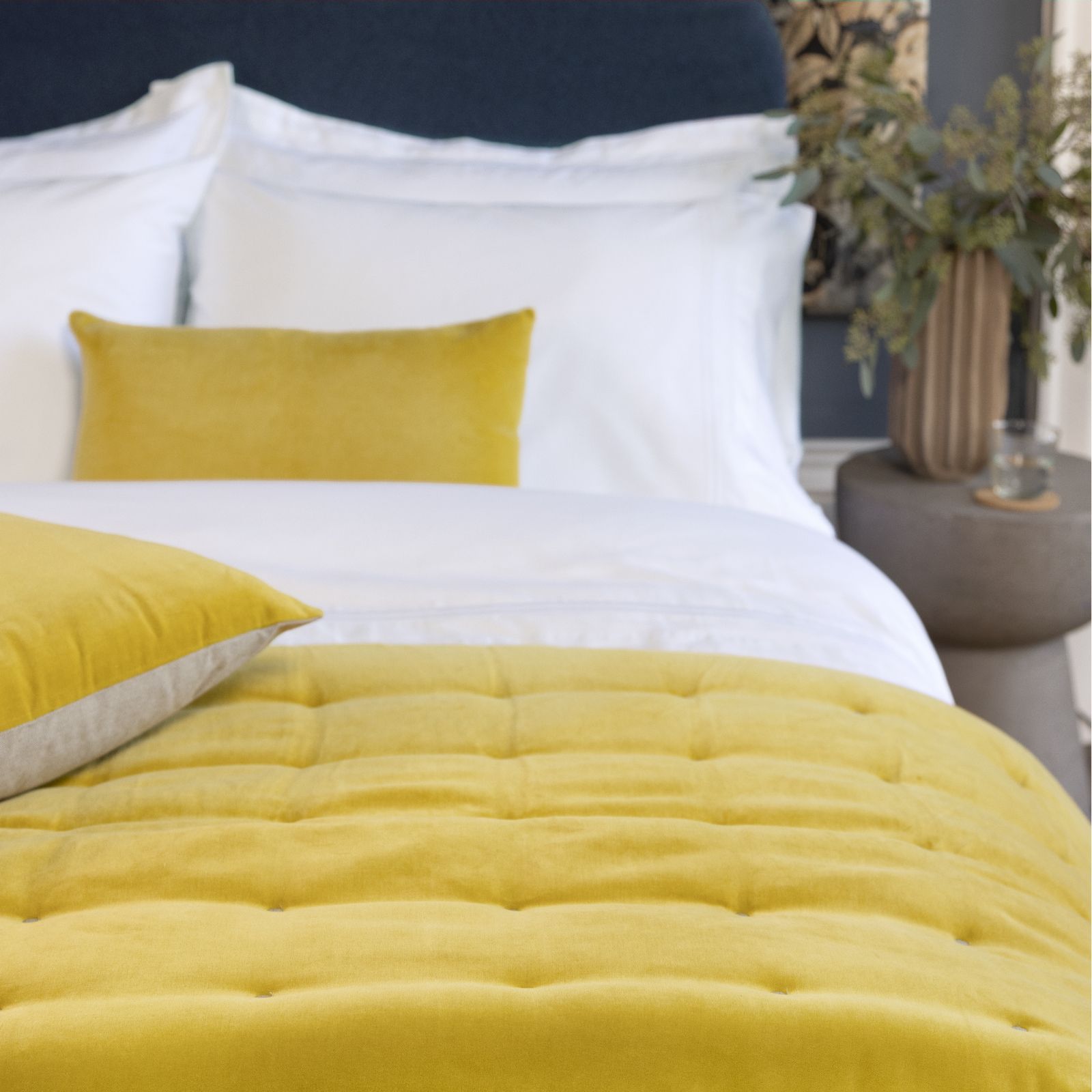 Christy Jaipur Cotton & Velvet Filled Throw