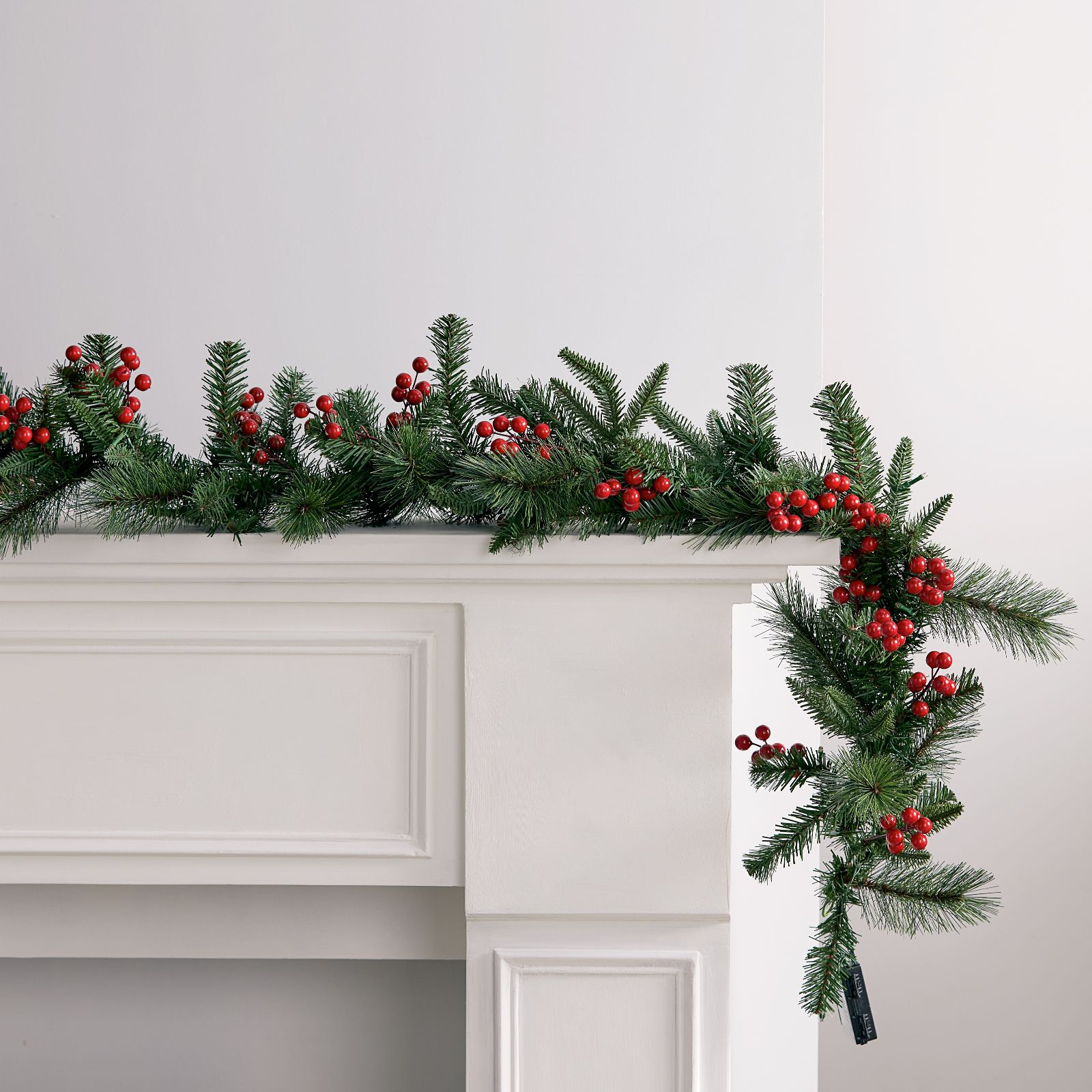 Sara By Sara Davies 180cm Pre Lit Winterluxe Fir Garland