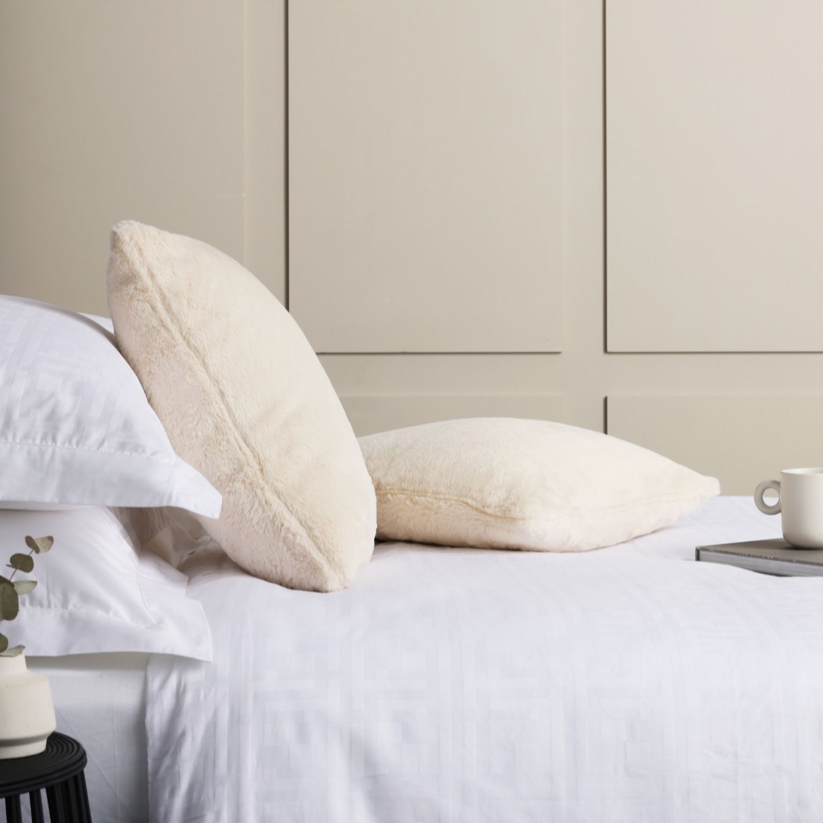 Outlet K by Kelly Hoppen Luxury Faux Fur Set of 2 Cushions Zip