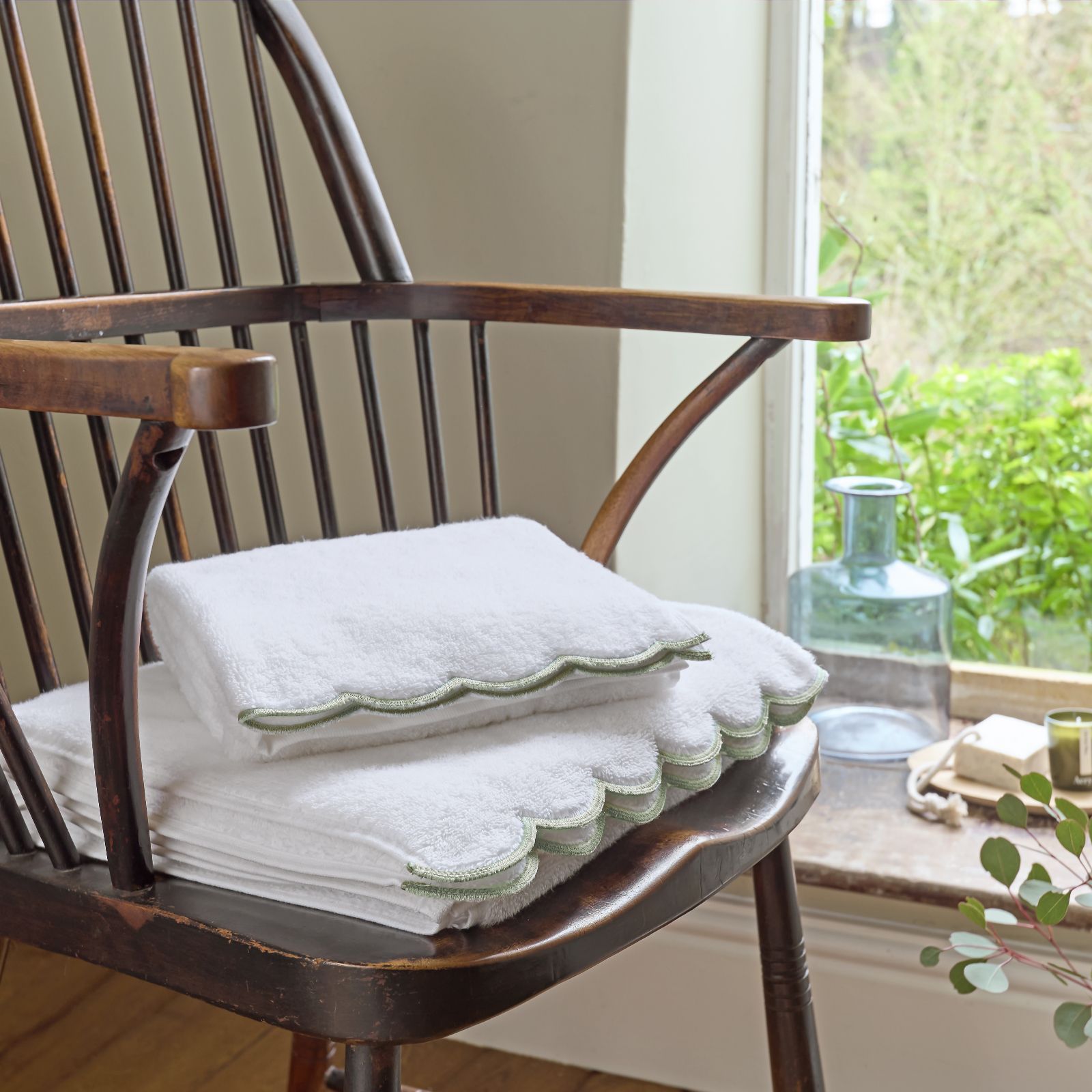 Christy Scallop Edge 4 Piece Towel Bundle