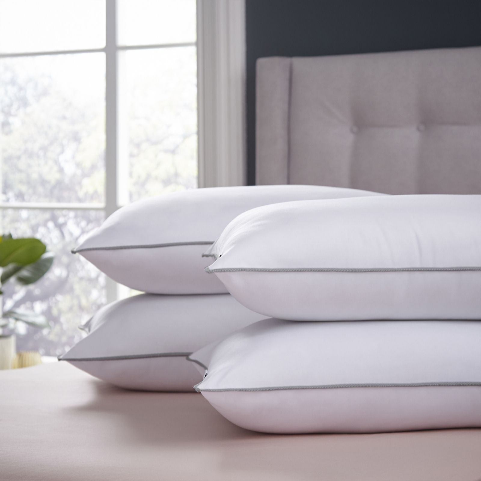 Silentnight Blissfully Full Anti-Allergen Pillow 4 Pack