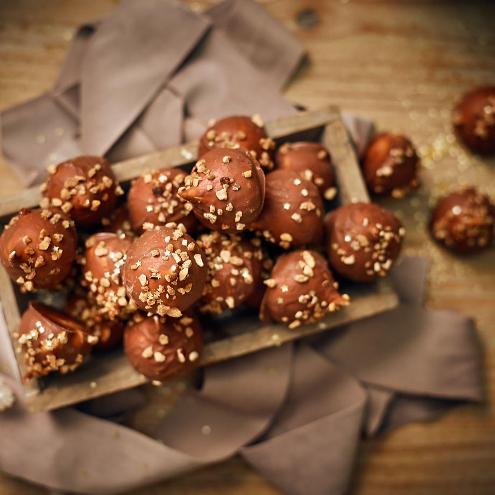 Flower & White Set of 4 Chocolate Covered Meringue Drops in Gift Boxes