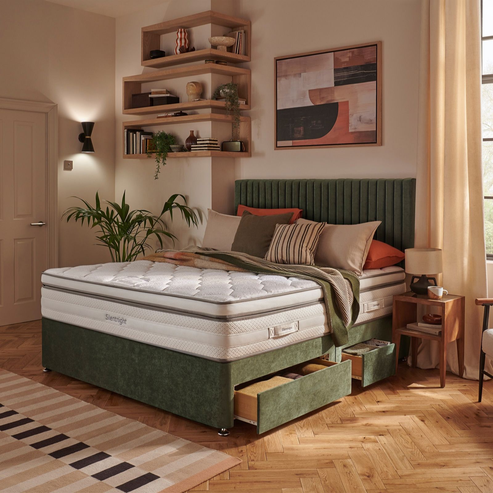 Silentnight ThermaCool Memory 2500 Mirapocket Boxtop Mattress & Divan