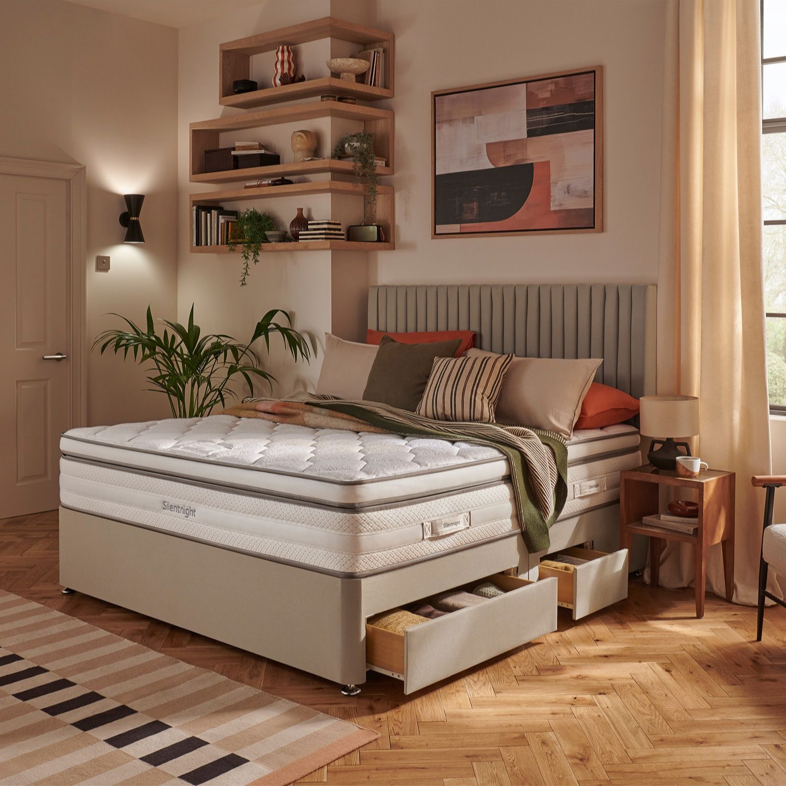 Silentnight ThermaCool Memory 2500 Mirapocket Boxtop Mattress & Divan