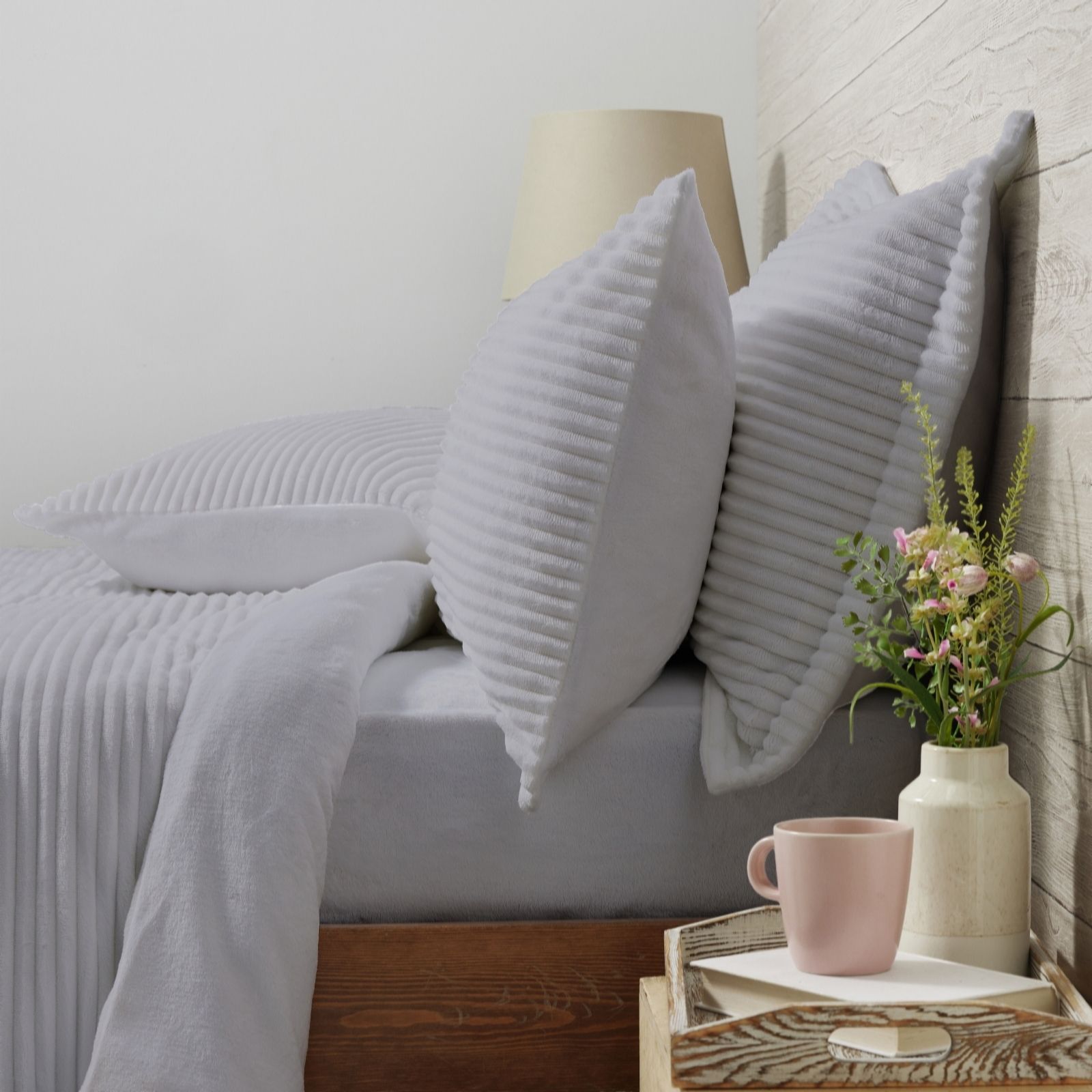 Outlet Cozee Home Stripe Velvetsoft 6 Piece Duvet Set
