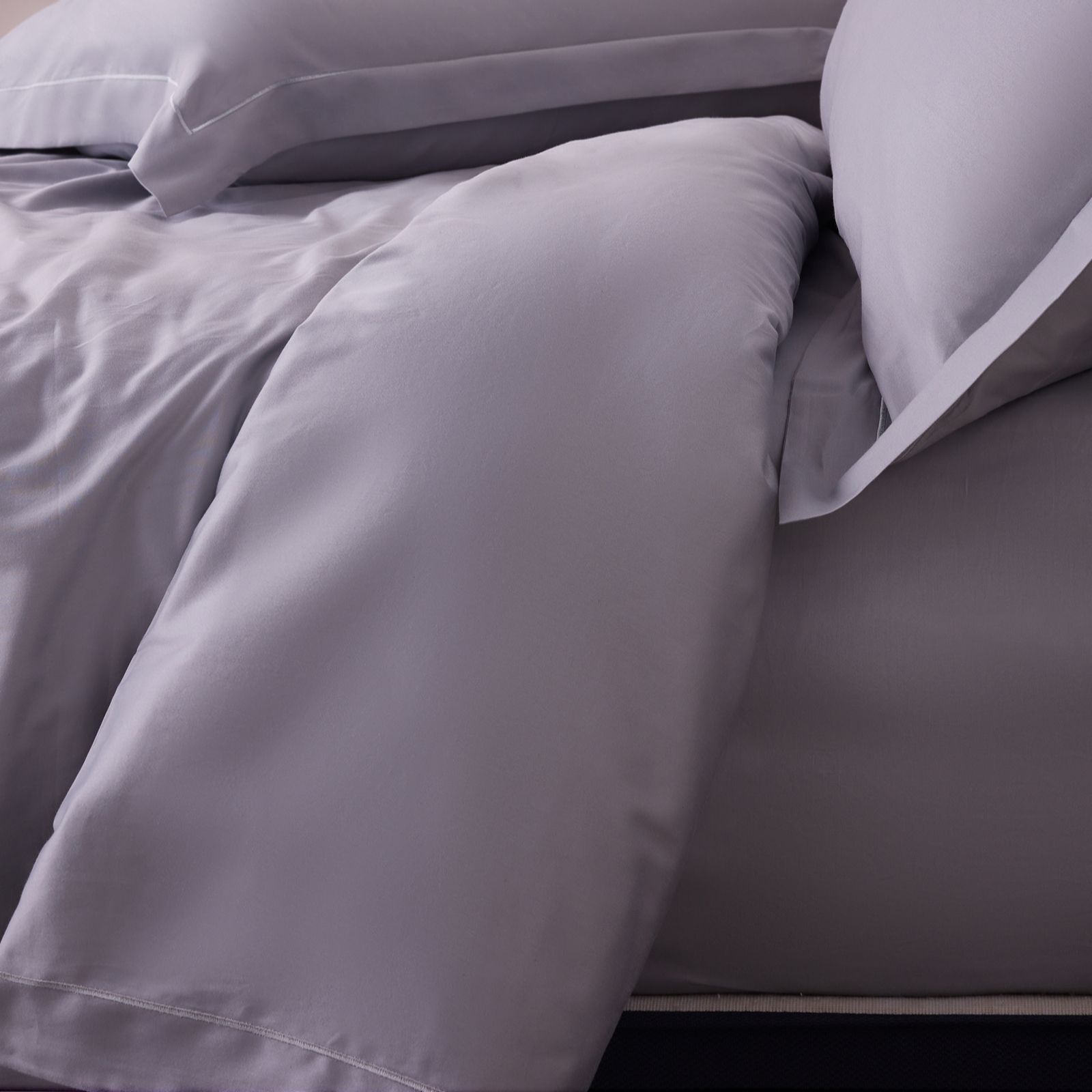 NorthenNights 300TC  HygroCotton(r) Duvet Cover EmbroideryDetail