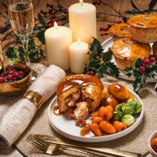 Toppings Artisan 6 Piece Chistmas Hot Eating Pies