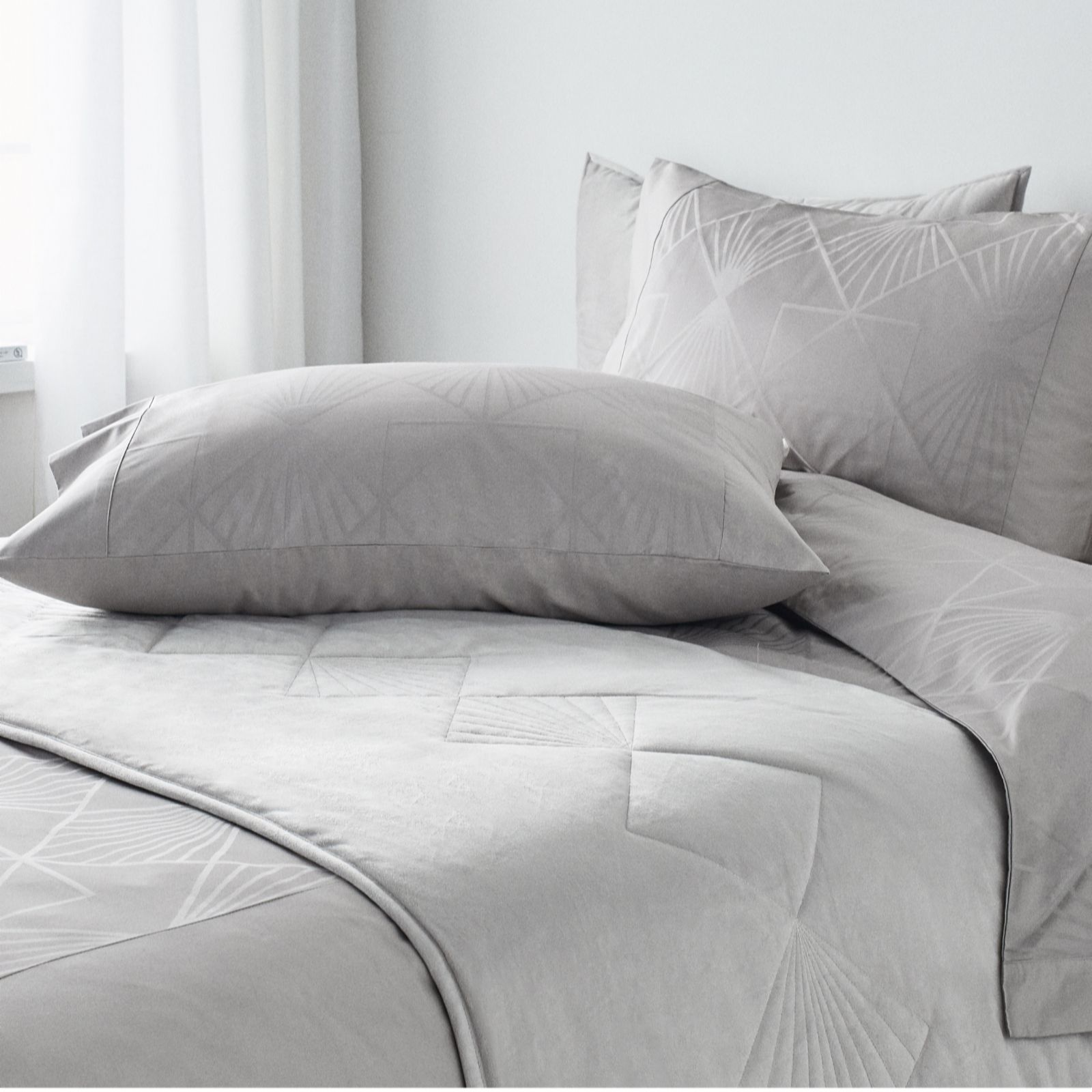 Outlet K By Kelly Hoppen 6 Piece Gatsby Bedding Collection - QVC UK