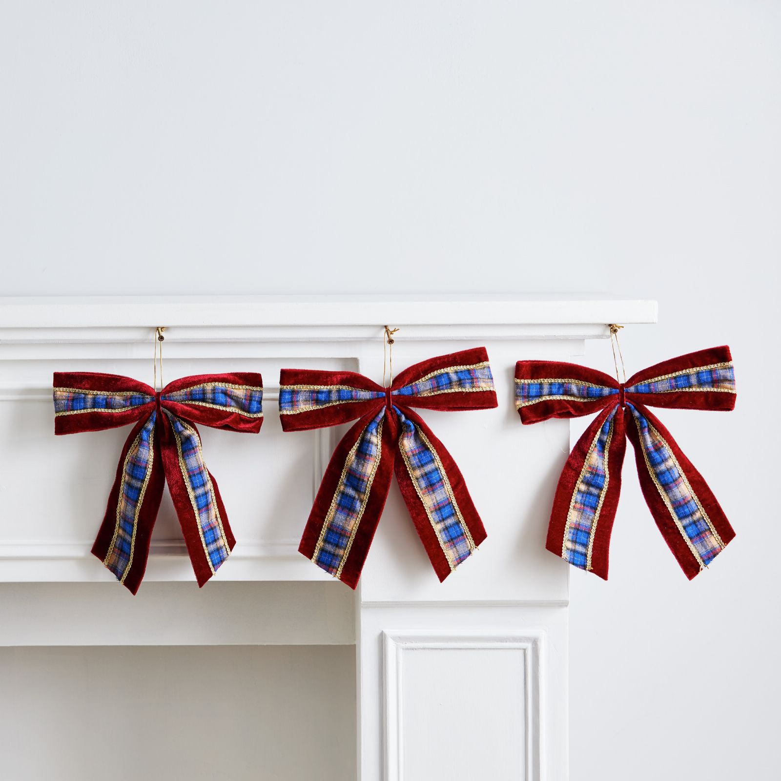 Home Stories Tartan Set Of 3 Hanging Bow Decoration