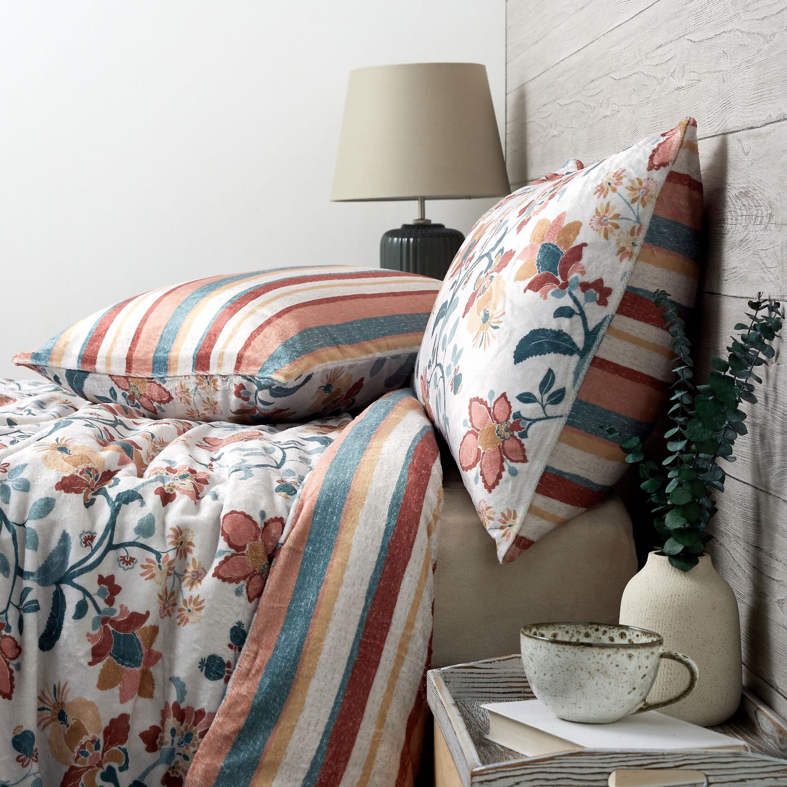 Cozee Home Reversible Floral Stripe Velvetsoft 3 Piece Duvet Set