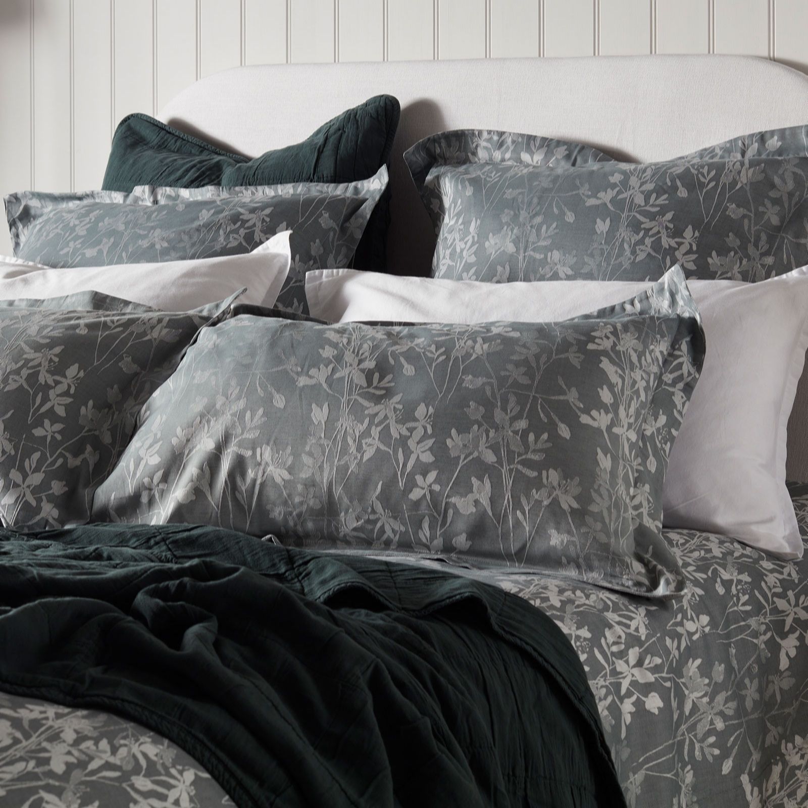 Secret Linen Store Florence Jacquard Pillowcase Pair