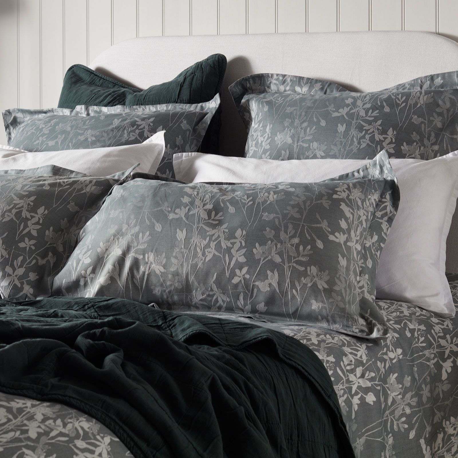 Secret Linen Store Florence Jacquard Pillowcase Pair