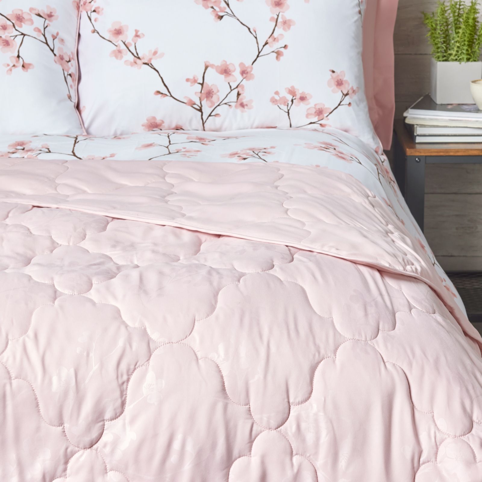 Cozee Home Quilted Embossed Botanical Print Throw
