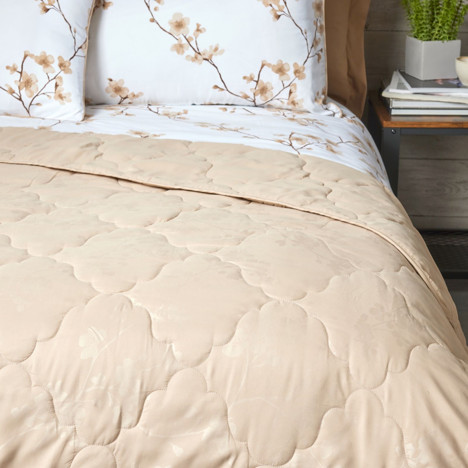 Cozee Home Quilted Embossed Botanical Print Throw