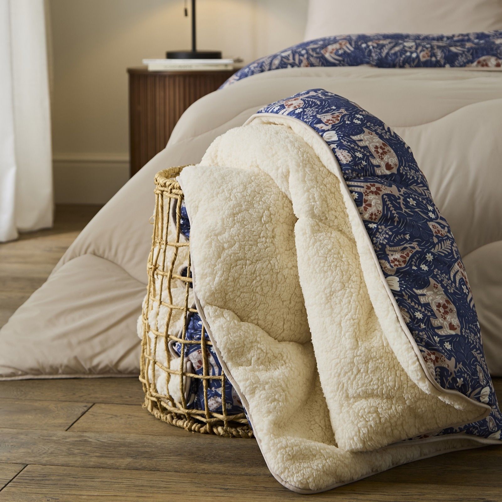Night Lark Printed Cosy Throw with Sherpa Reverse