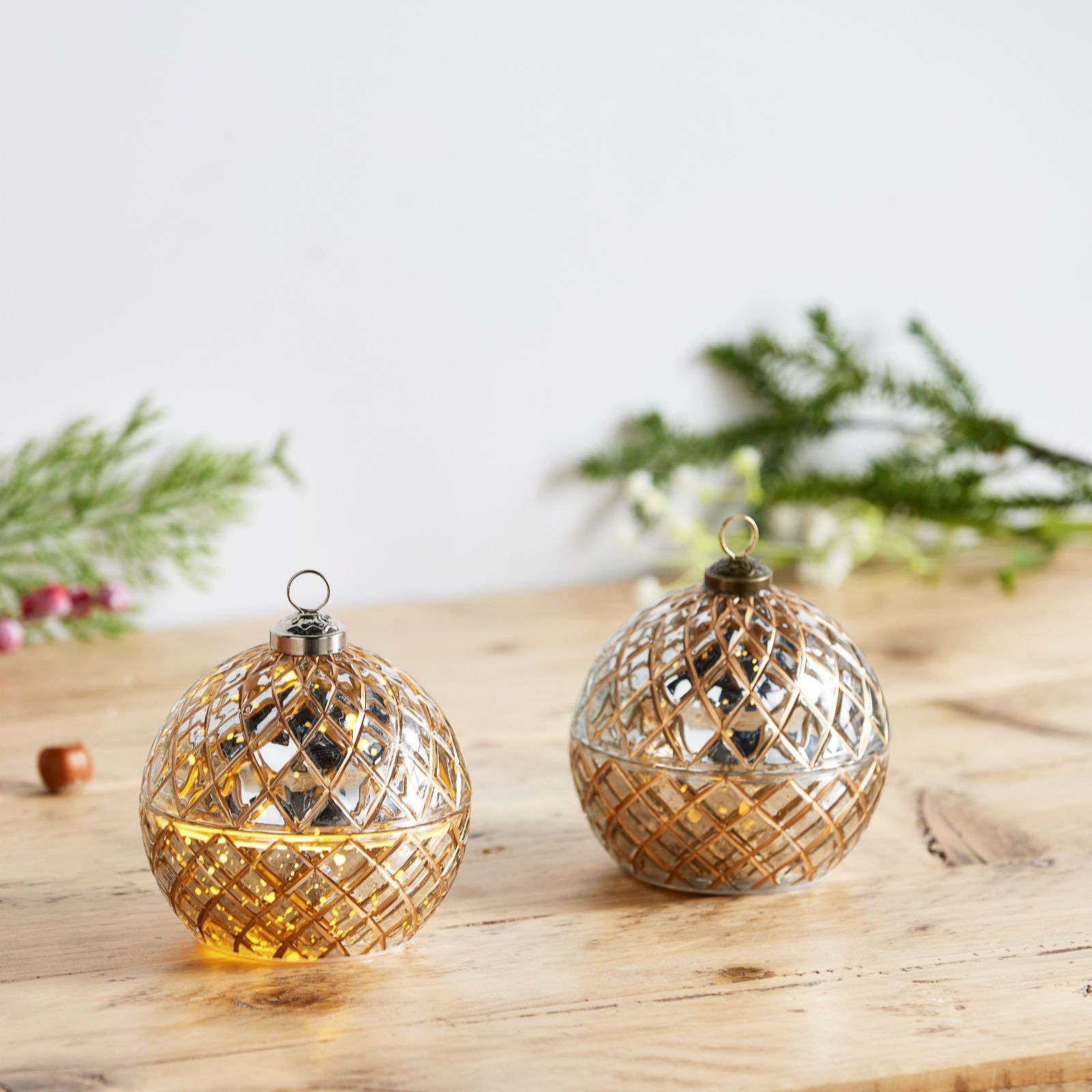Festive Set Of 2 Wax LED Candle In Glass Decorative Ball