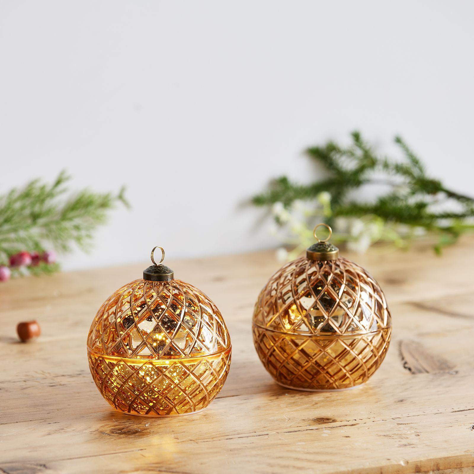 Festive Set Of 2 Wax LED Candle In Glass Decorative Ball