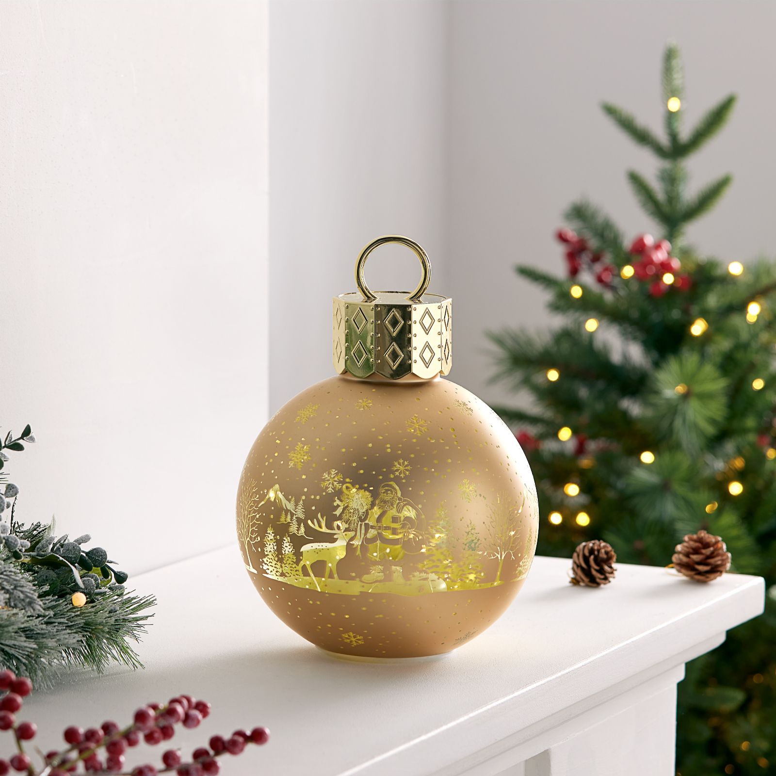 Home Stories 20cm Pre-Lit Rotating Christmas Scene Bauble