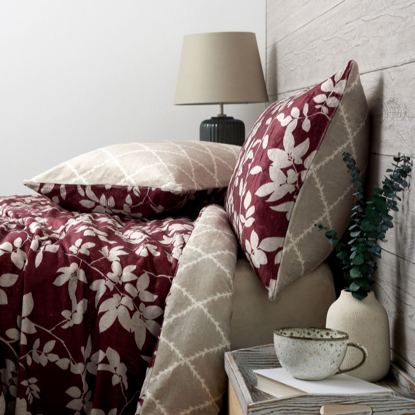 Cozee Home Reversible Floral Check Velvetsoft 3 Piece Duvet Set