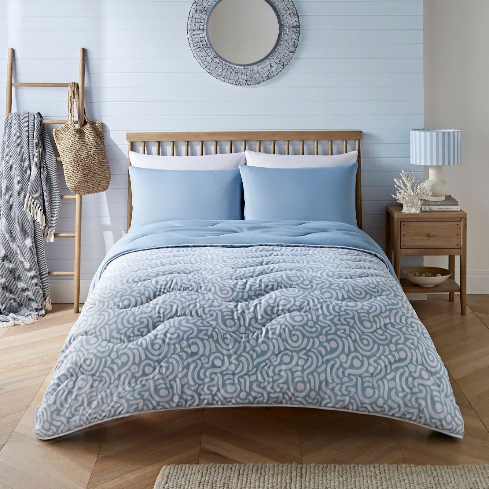 Night Lark  Abstract Waves Coverless 6 Tog Duvet Set