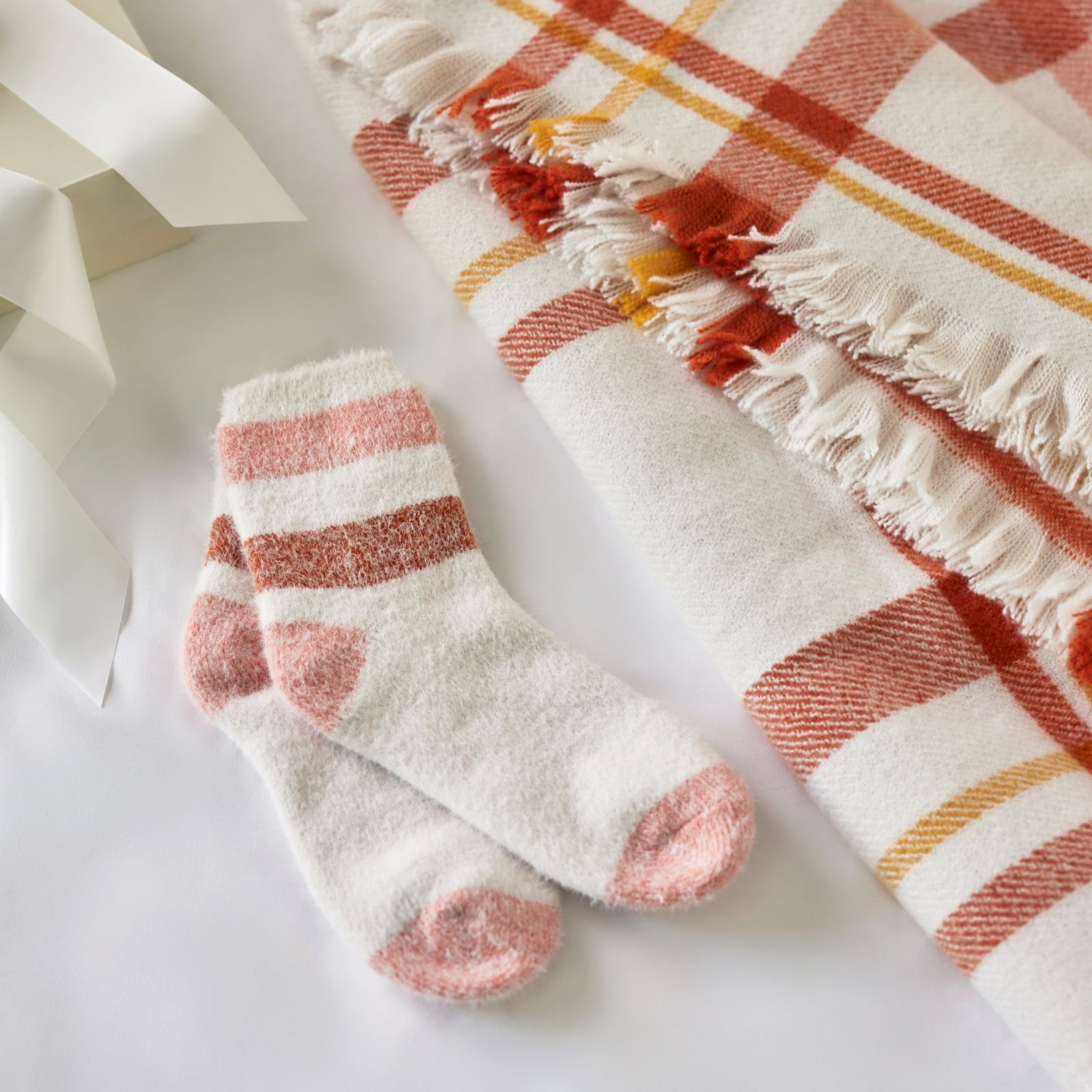 Cozee Home 'The Gift of Comfort' Throw and Socks Giftbox