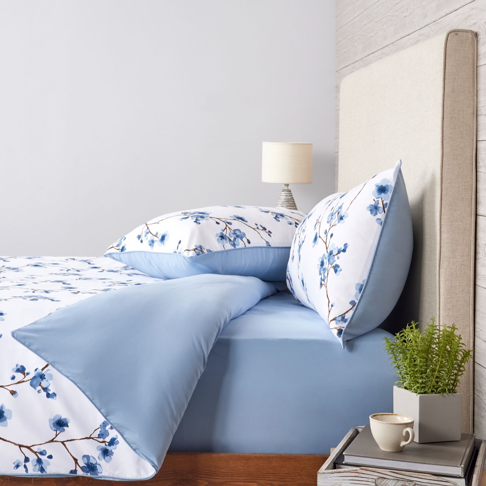 Supersoft by Cozee Home Botantical 4 Piece Duvet Set