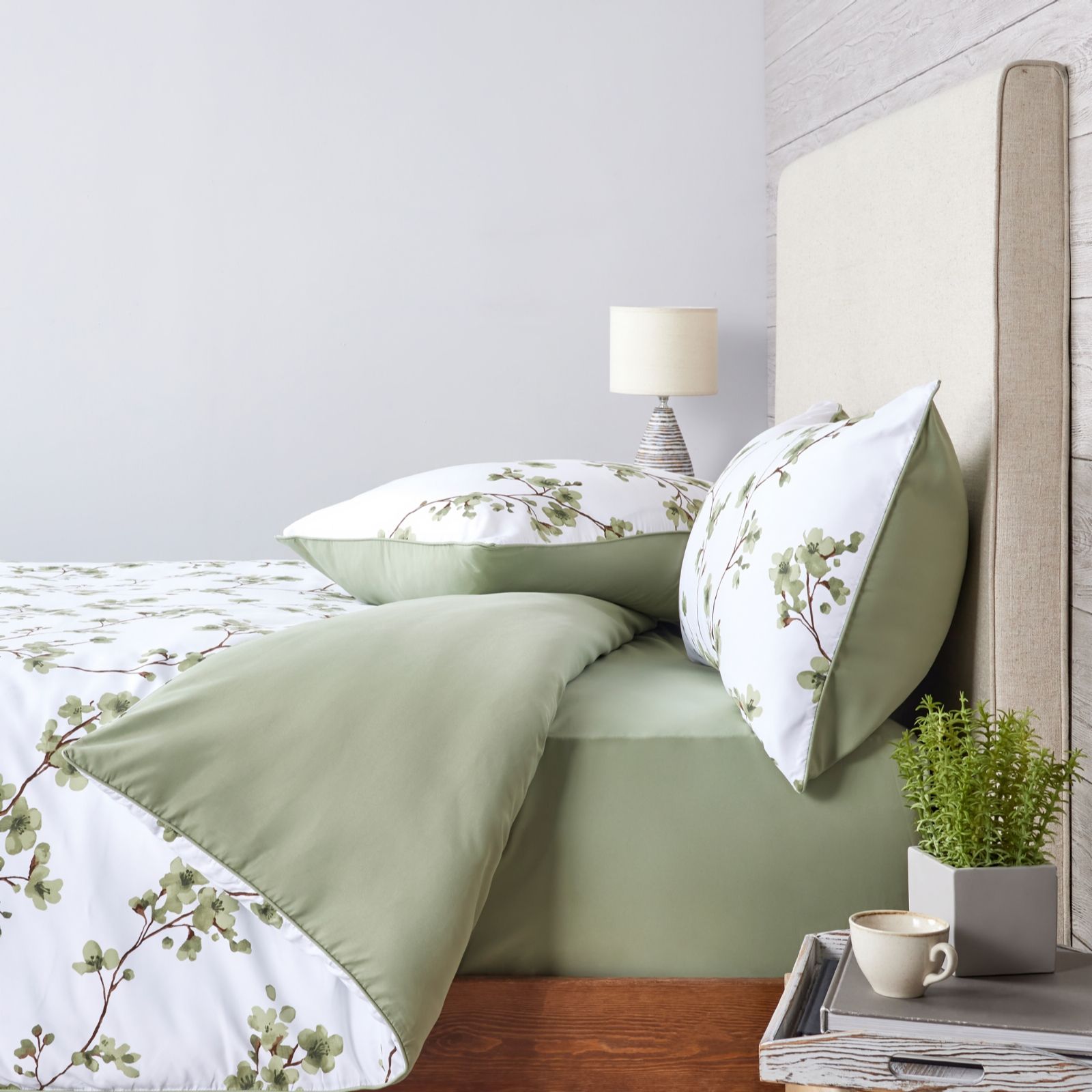 Supersoft by Cozee Home Botantical 4 Piece Duvet Set