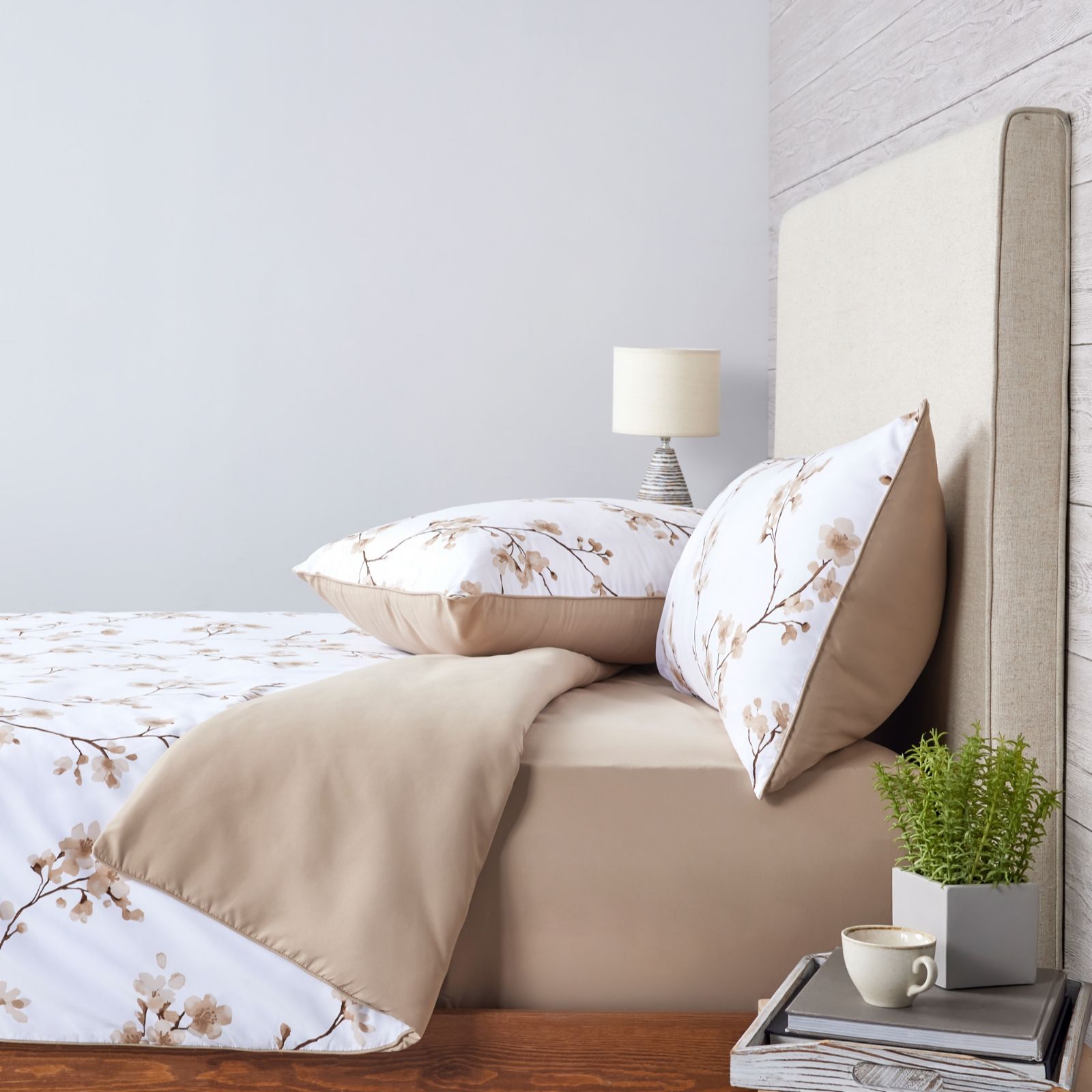 Supersoft by Cozee Home Botantical 4 Piece Duvet Set