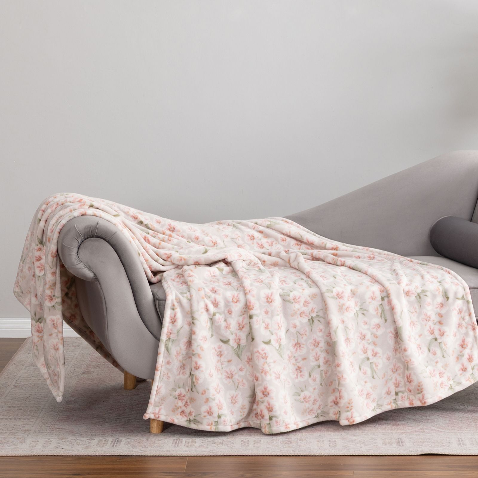 Cozee Home Velvetsoft Floral Printed Throw in Giftbox