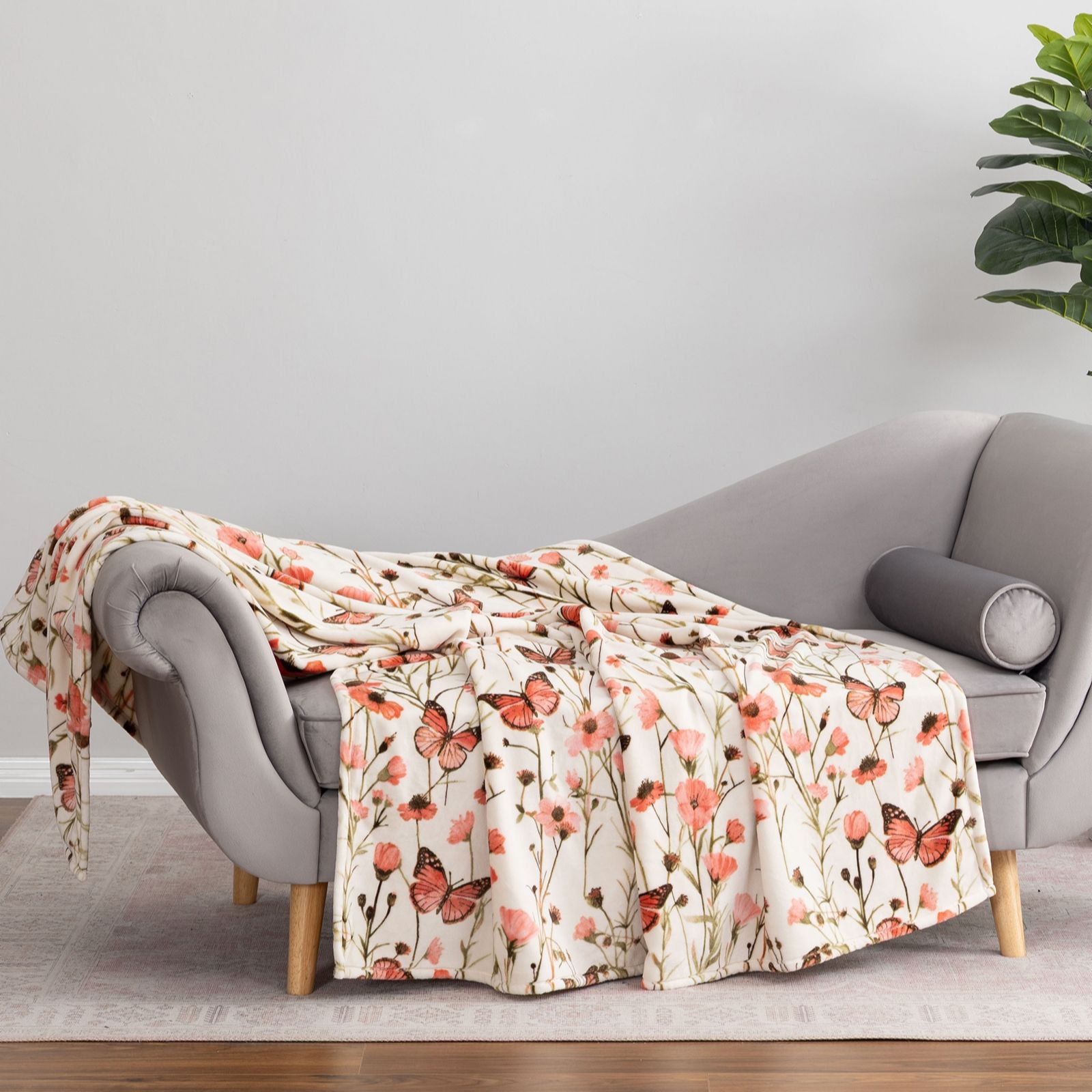Cozee Home Velvetsoft Floral Printed Throw in Giftbox